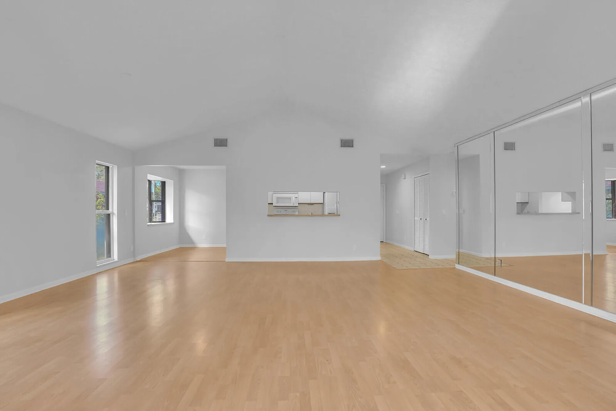 Property Slideshow image 16 of 42 | 12726 se pinehurst ct, Hobe Sound, FL, 33455