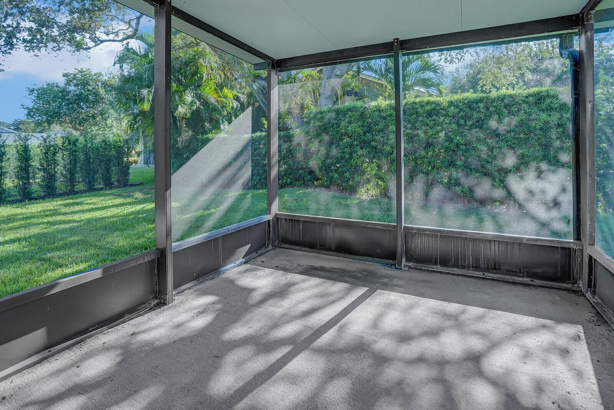 Property Slideshow image 32 of 42 | 12726 se pinehurst ct, Hobe Sound, FL, 33455
