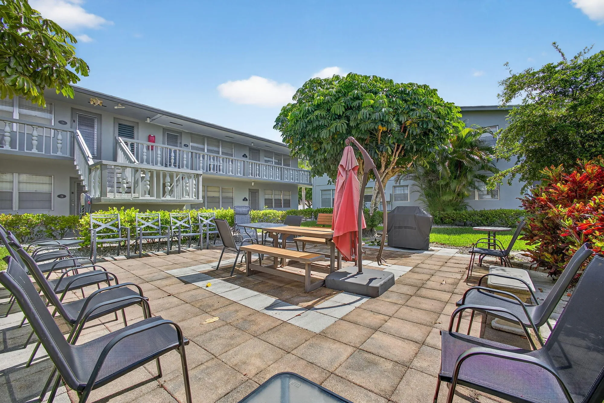 Property Slideshow image 1 of 34 | 23 dorchester b, West Palm Beach, FL, 33417