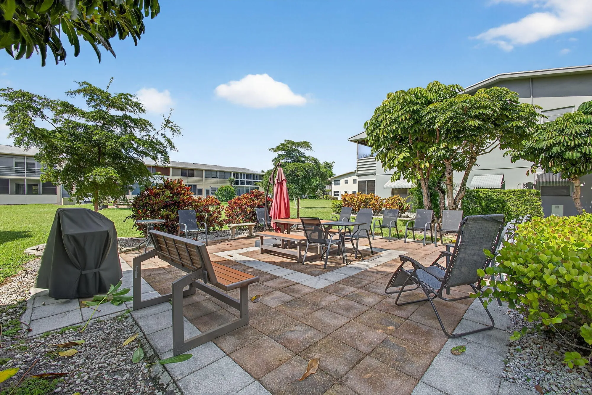 Property Slideshow image 11 of 34 | 23 dorchester b, West Palm Beach, FL, 33417