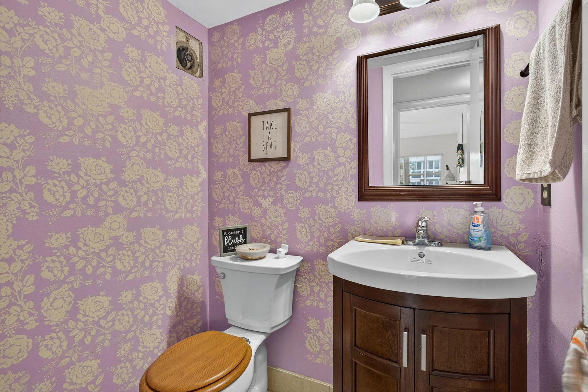 Property Slideshow image 9 of 34 | 23 dorchester b, West Palm Beach, FL, 33417