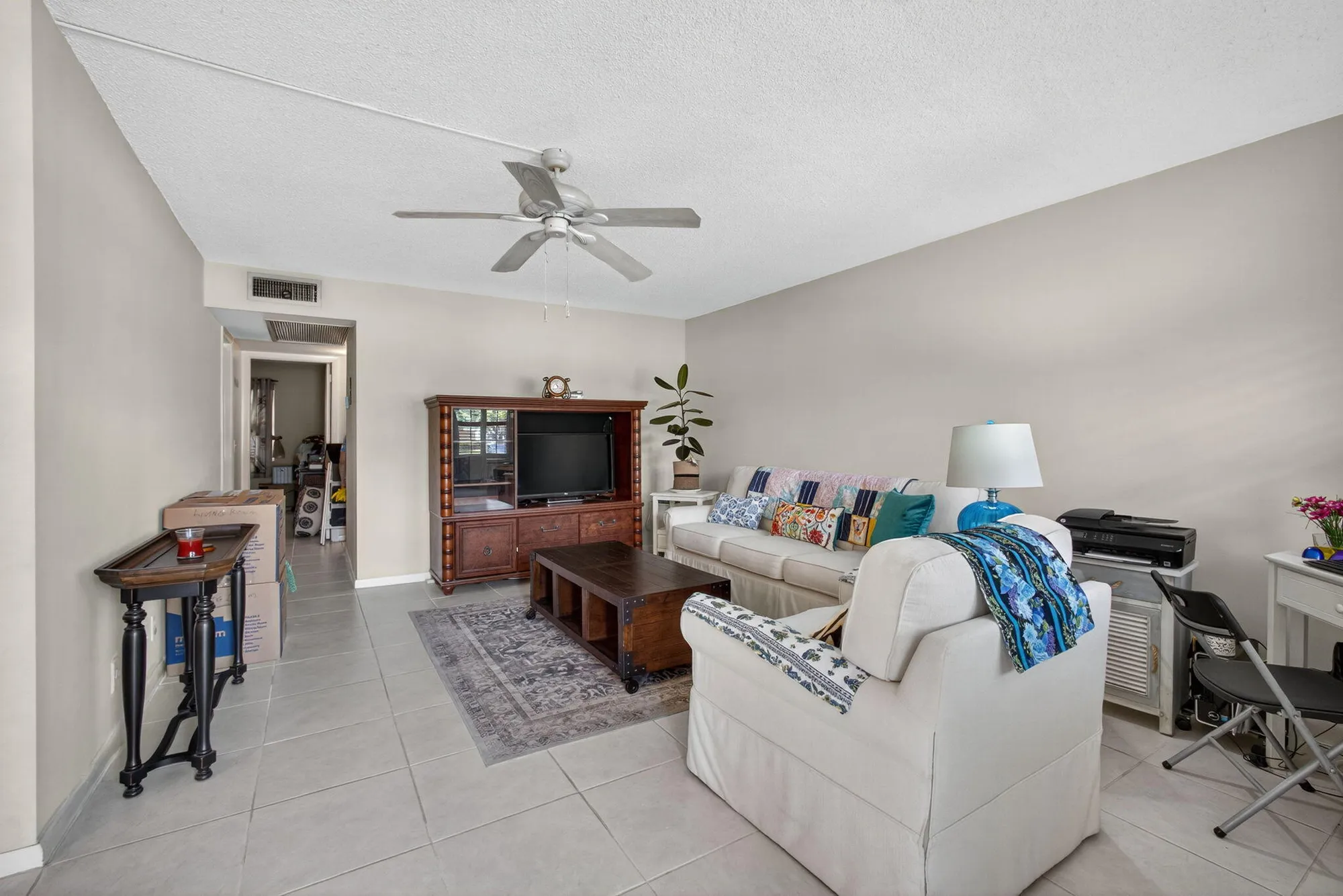Property Slideshow image 4 of 34 | 23 dorchester b, West Palm Beach, FL, 33417