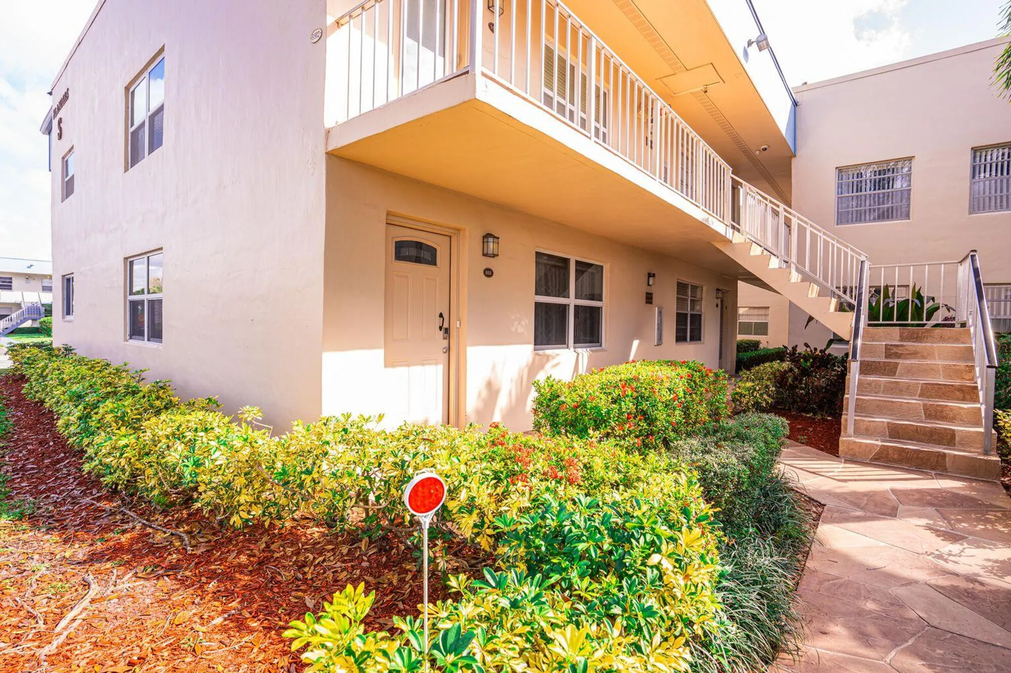 Property Slideshow image 10 of 12 | 888 flanders, Delray Beach, FL, 33484