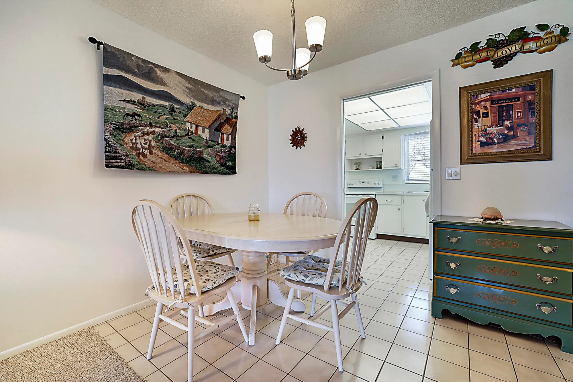 Property Slideshow image 9 of 29 | 2703 dudley dr h, West Palm Beach, FL, 33415