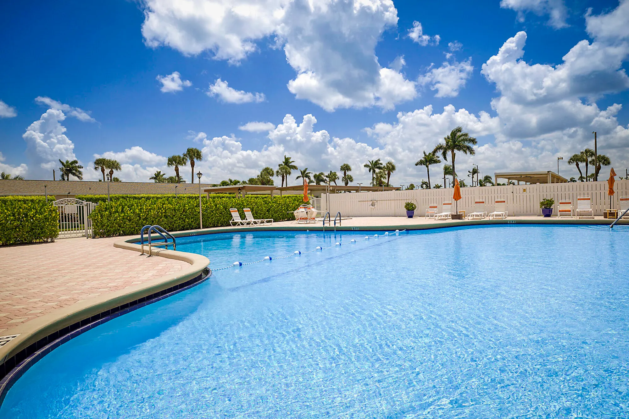 Property Slideshow image 25 of 29 | 2703 dudley dr h, West Palm Beach, FL, 33415