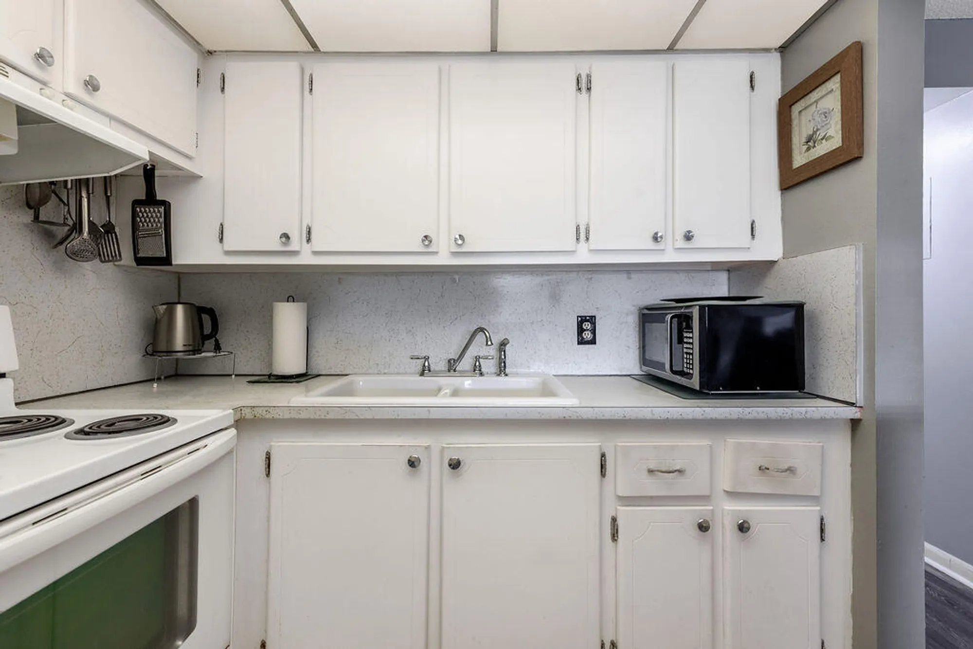 Property Slideshow image 9 of 25 | 393 windsor q q, West Palm Beach, FL, 33417