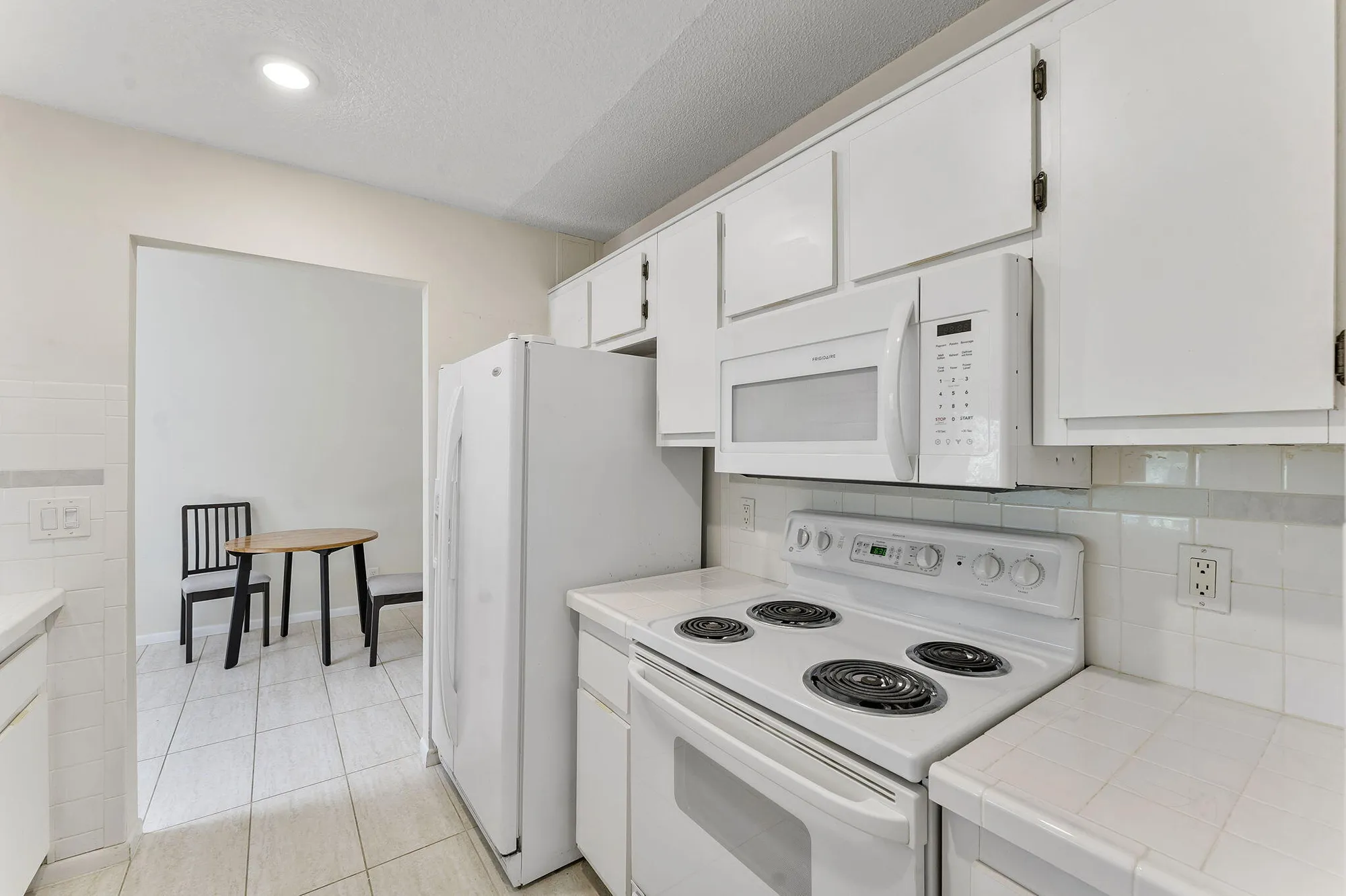 Property Slideshow image 16 of 33 | 13791 oneida dr apt d3, Delray Beach, FL, 33446