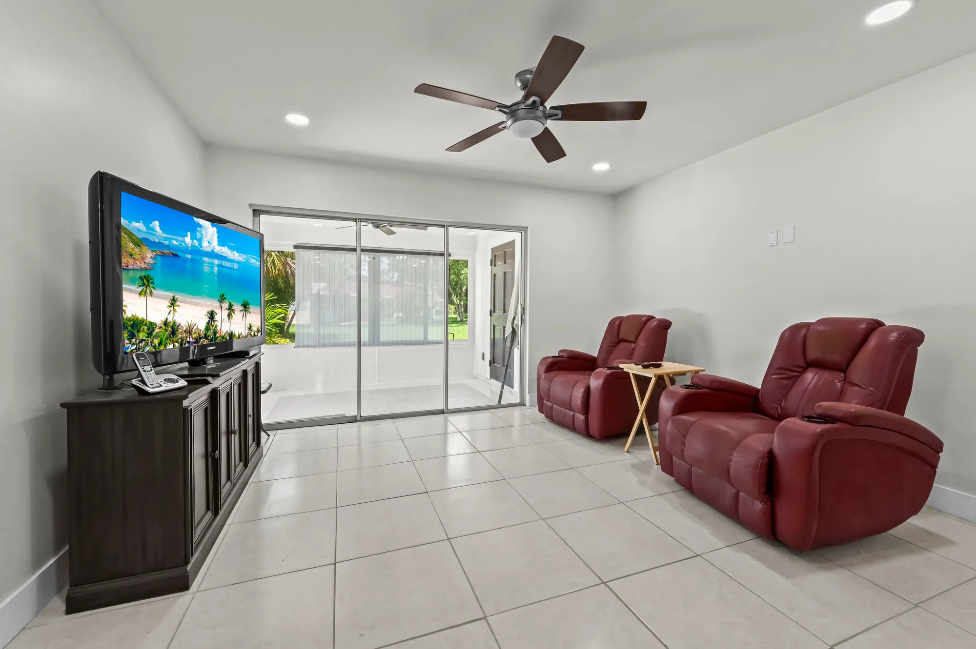 Property Slideshow image 11 of 27 | 647 marlboro oval, Lake Worth, FL, 33467