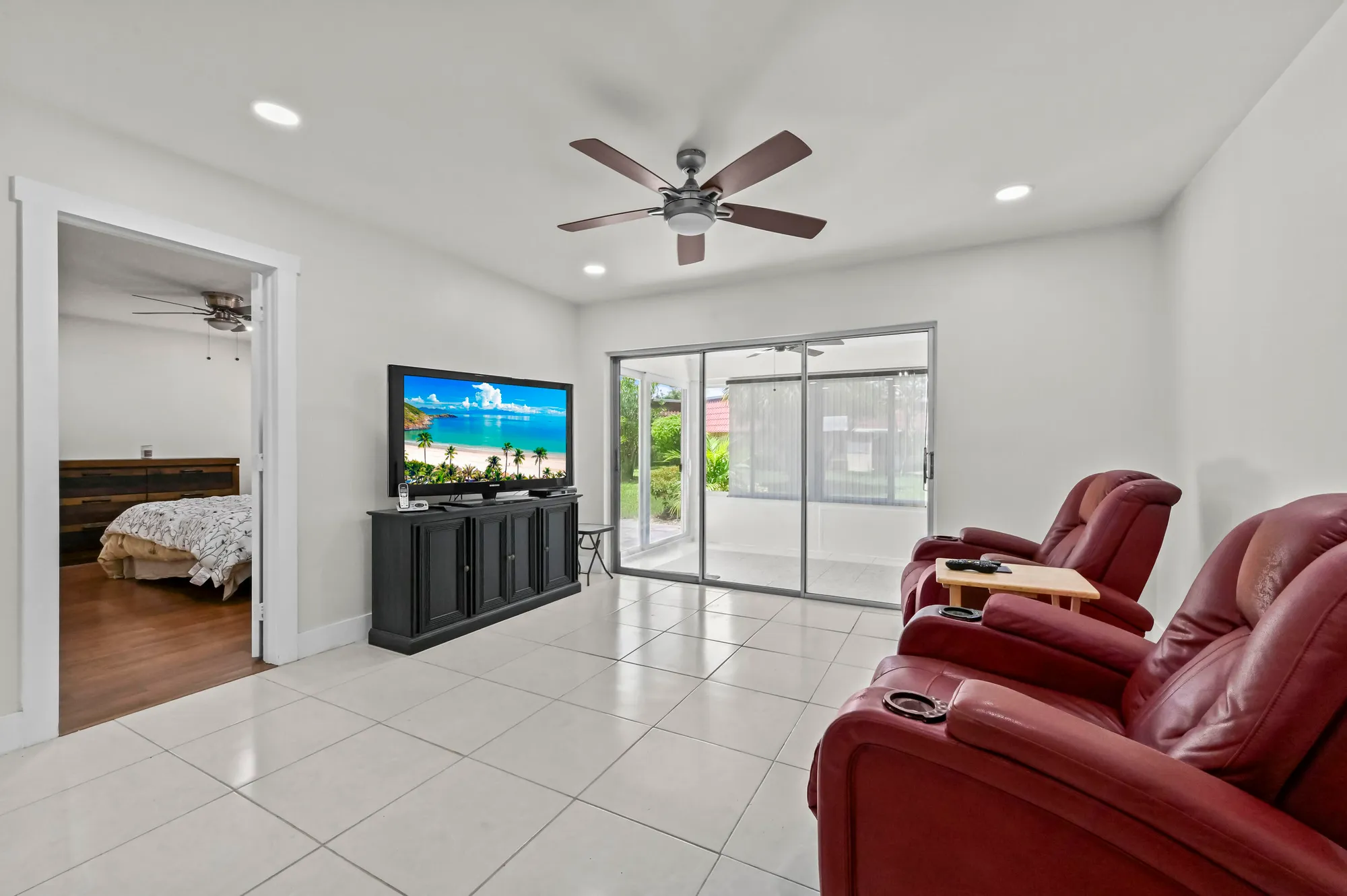 Property Slideshow image 14 of 27 | 647 marlboro oval, Lake Worth, FL, 33467