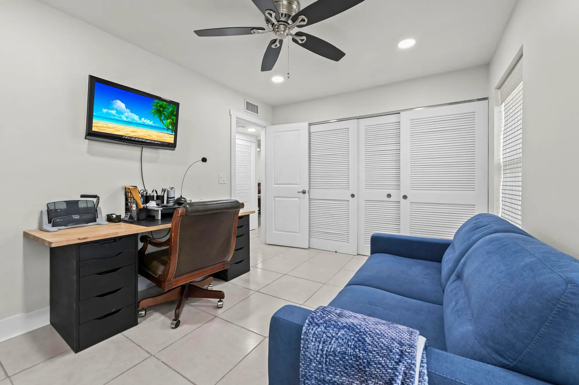 Property Slideshow image 19 of 27 | 647 marlboro oval, Lake Worth, FL, 33467