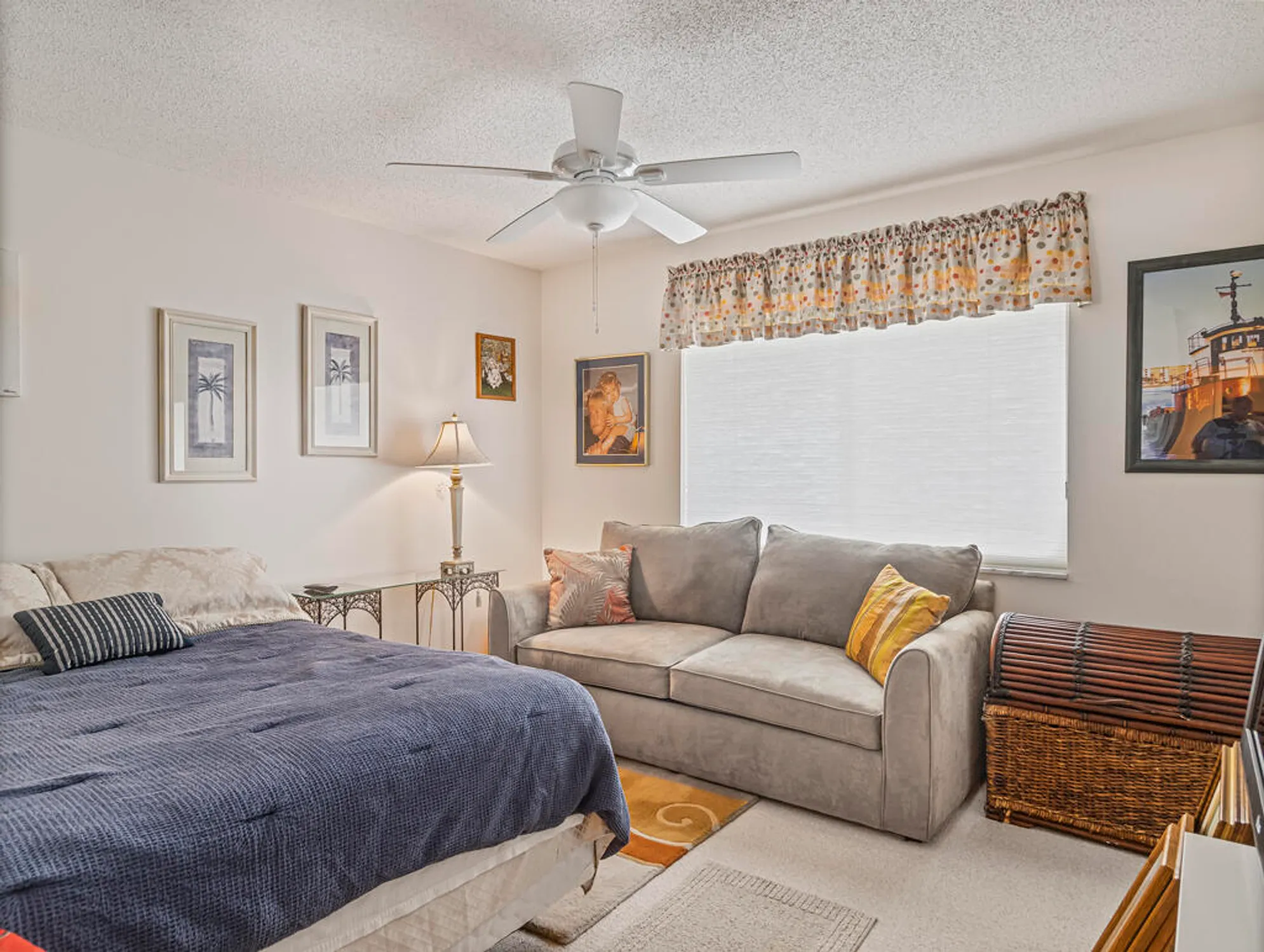 Property Slideshow image 11 of 21 | 12022 w greenway dr apt 204, Royal Palm Beach, FL, 33411