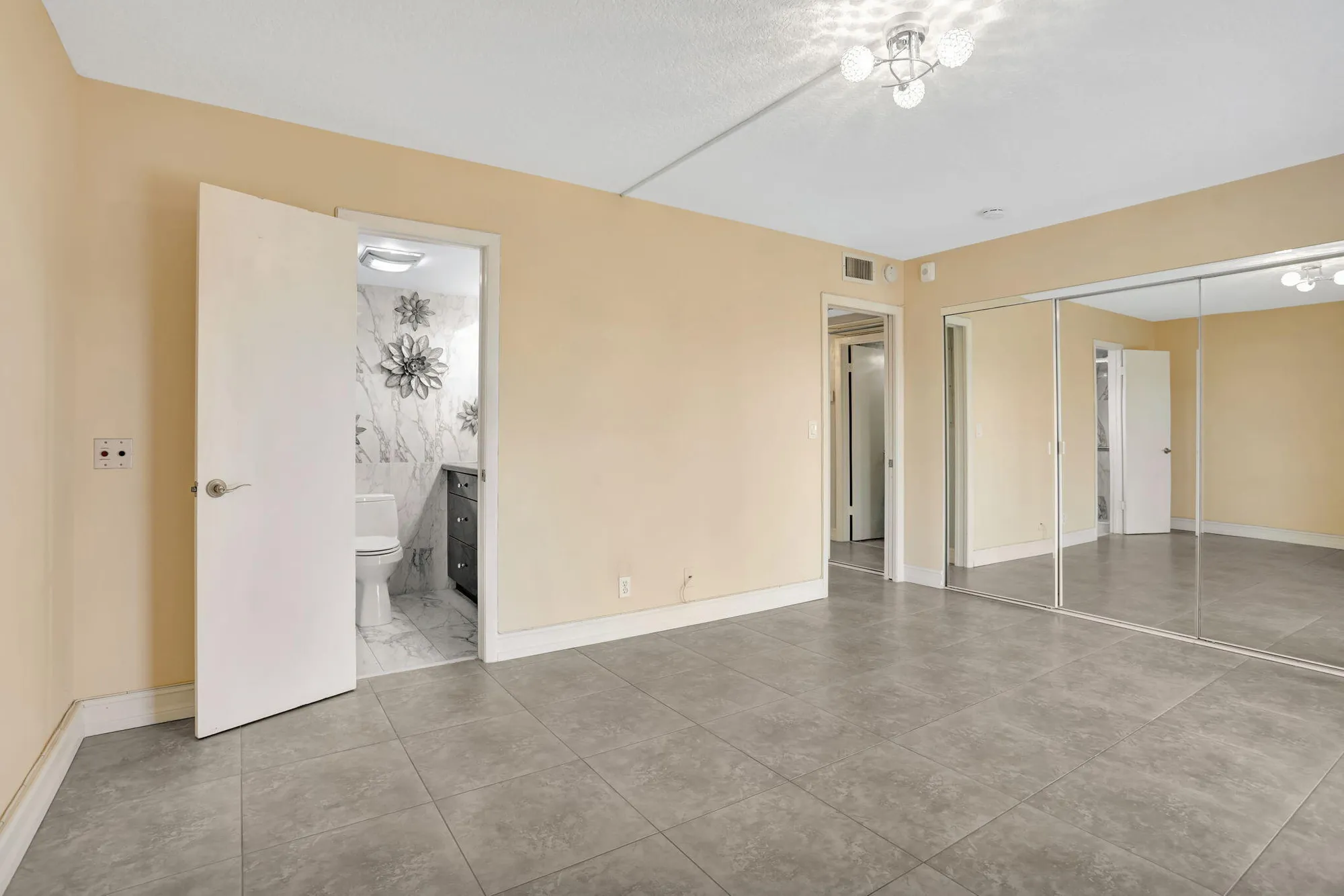 Property Slideshow image 14 of 84 | 4004 cambridge a # 4004, Deerfield Beach, FL, 33442