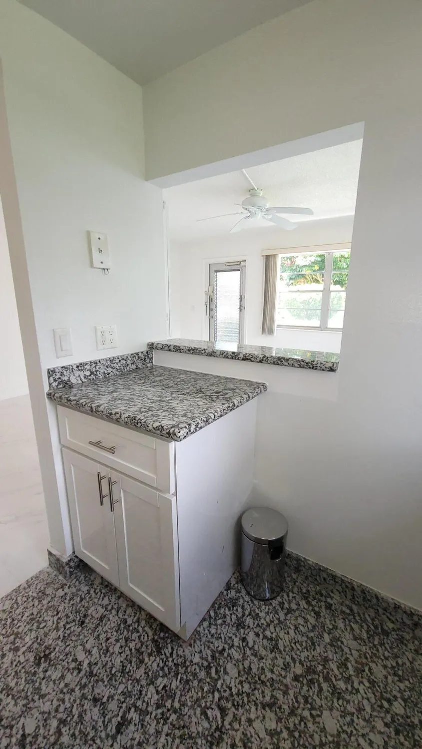 Property Slideshow image 9 of 51 | 405 windsor r, West Palm Beach, FL, 33417