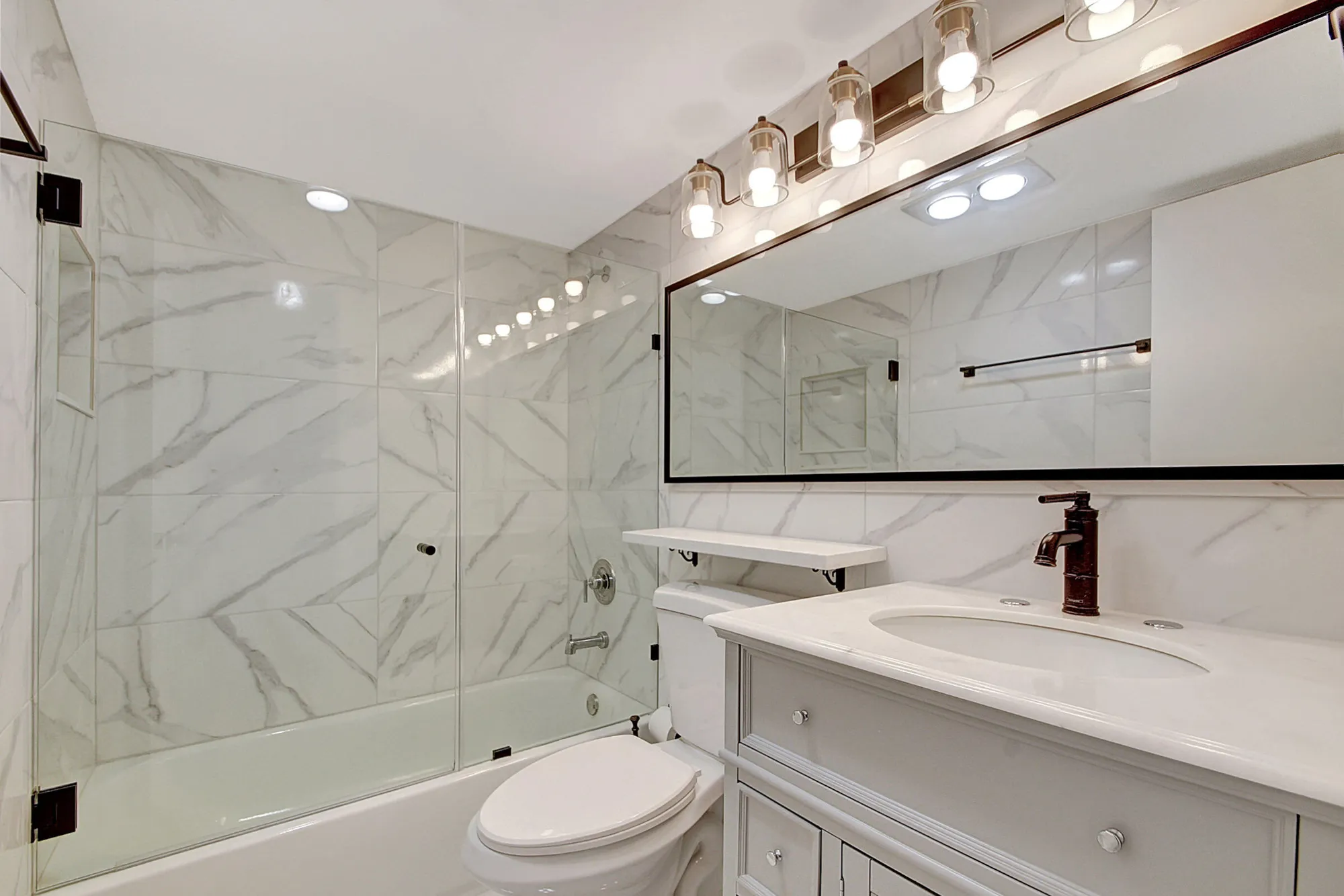 Property Slideshow image 9 of 79 | 326 camden, West Palm Beach, FL, 33417