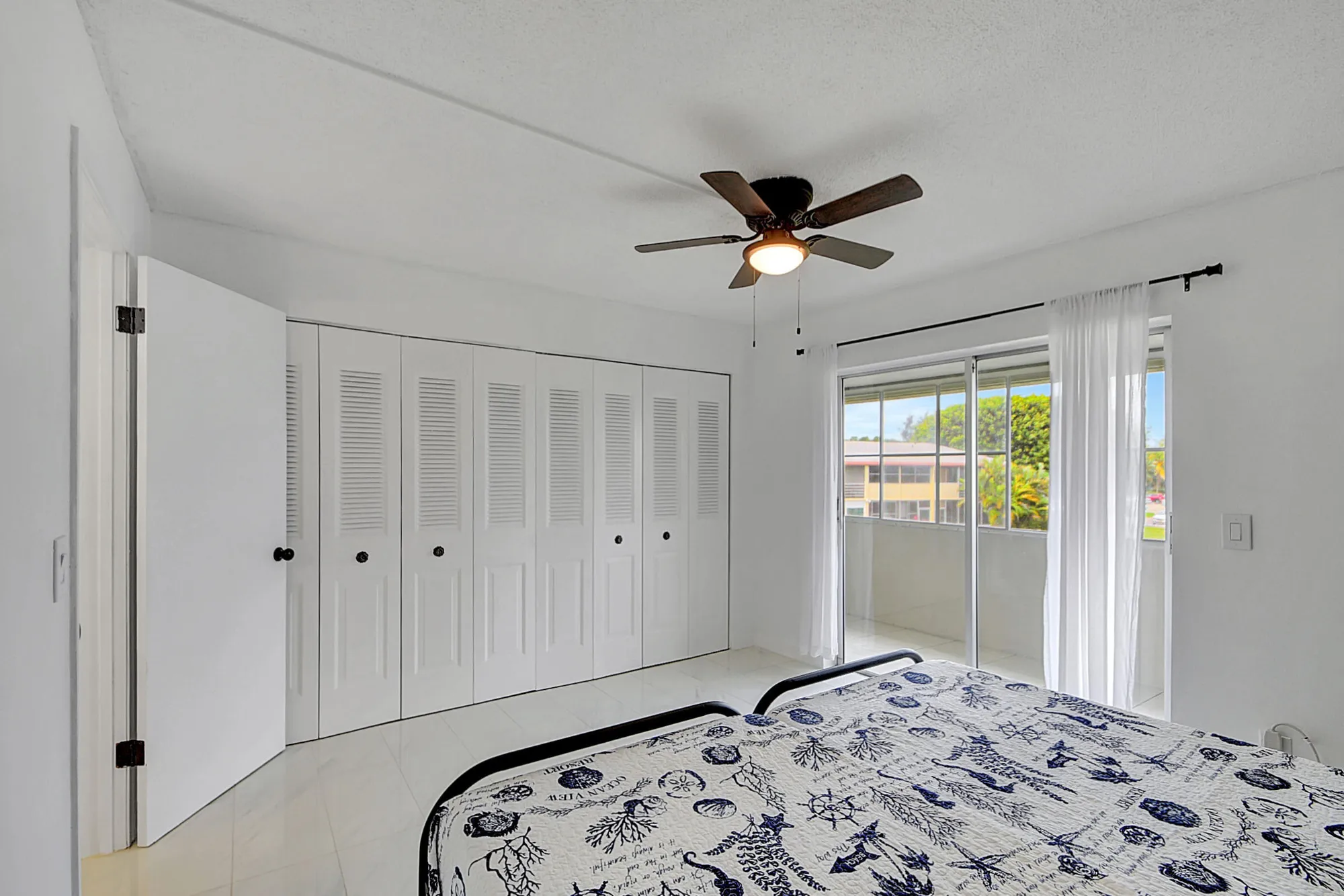 Property Slideshow image 13 of 79 | 326 camden, West Palm Beach, FL, 33417