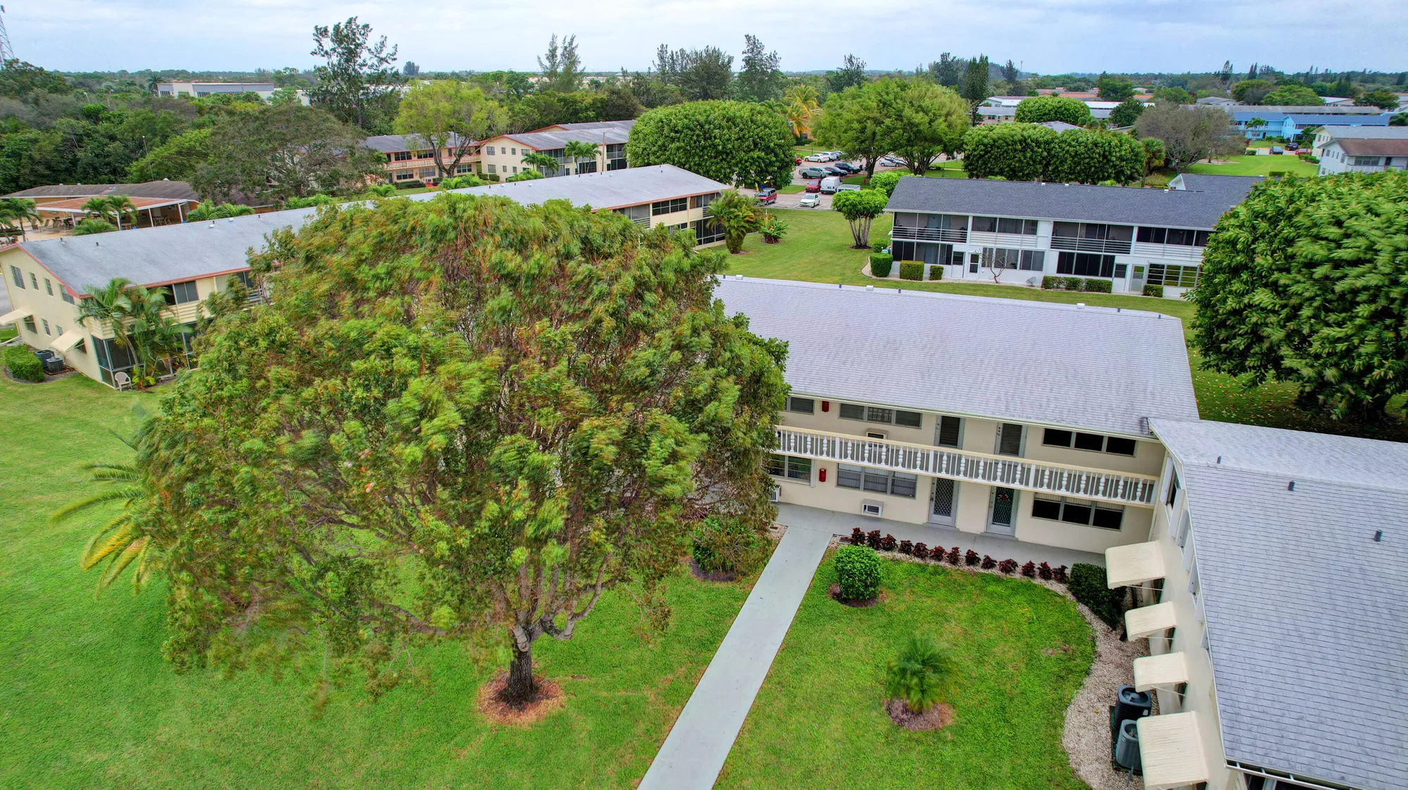 Property Slideshow image 23 of 79 | 326 camden, West Palm Beach, FL, 33417