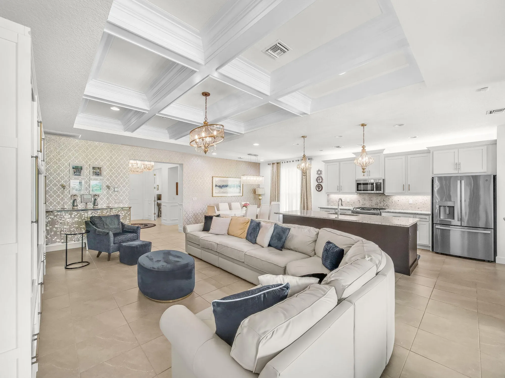 Property Slideshow image 14 of 127 | 11815 sw sailfish isles way, Port Saint Lucie, FL, 34987