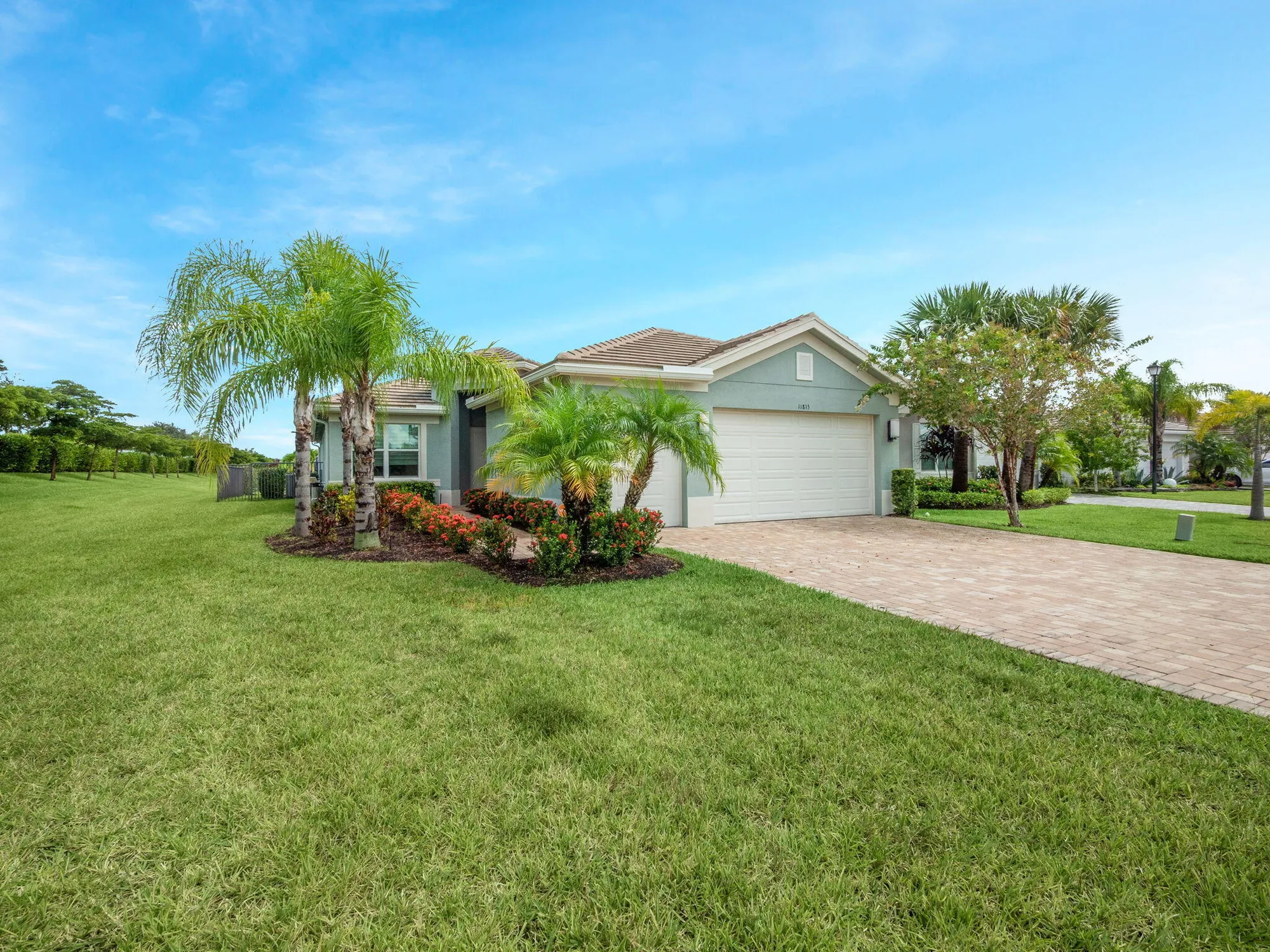 Property Slideshow image 7 of 127 | 11815 sw sailfish isles way, Port Saint Lucie, FL, 34987