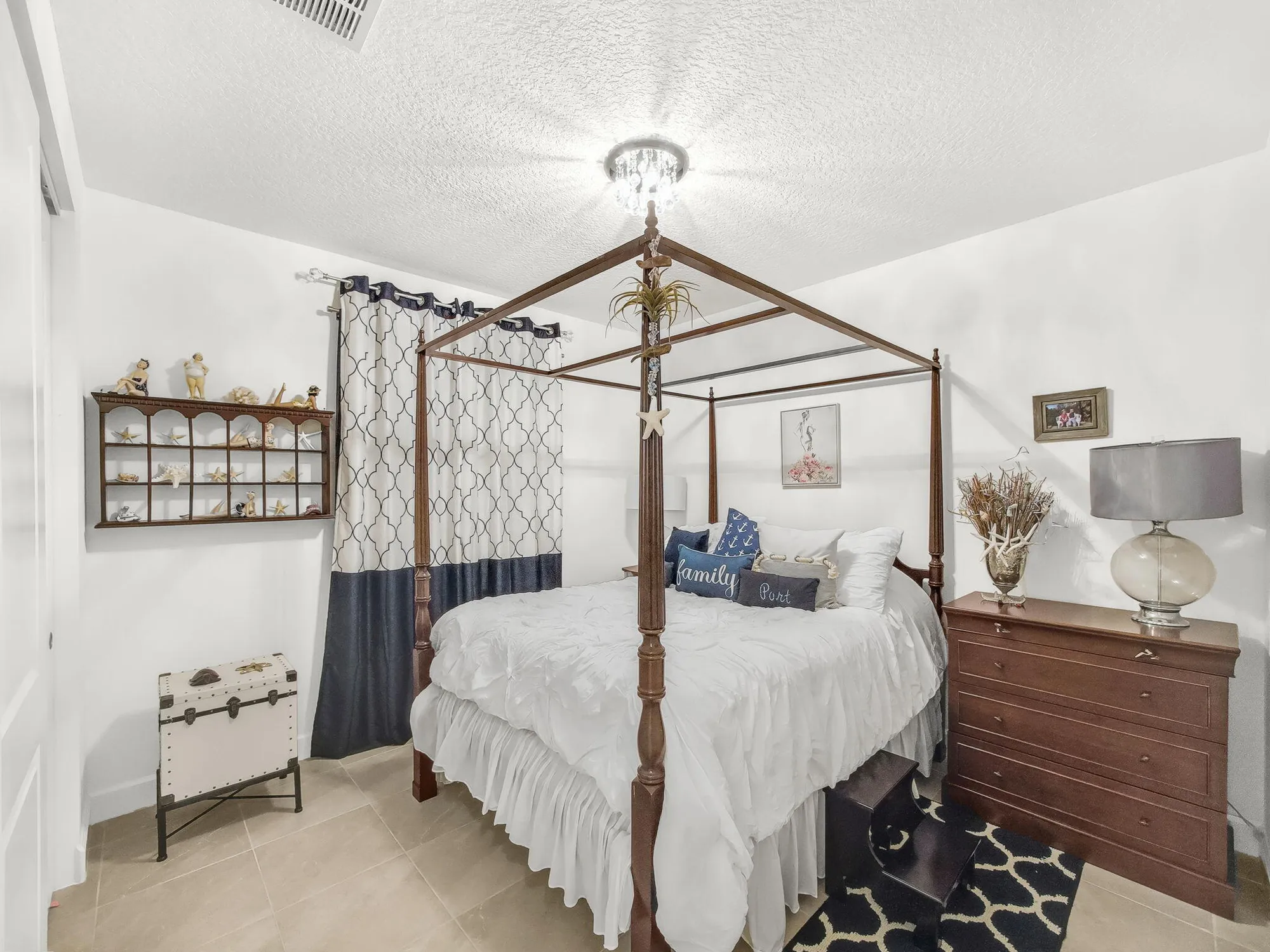 Property Slideshow image 20 of 127 | 11815 sw sailfish isles way, Port Saint Lucie, FL, 34987