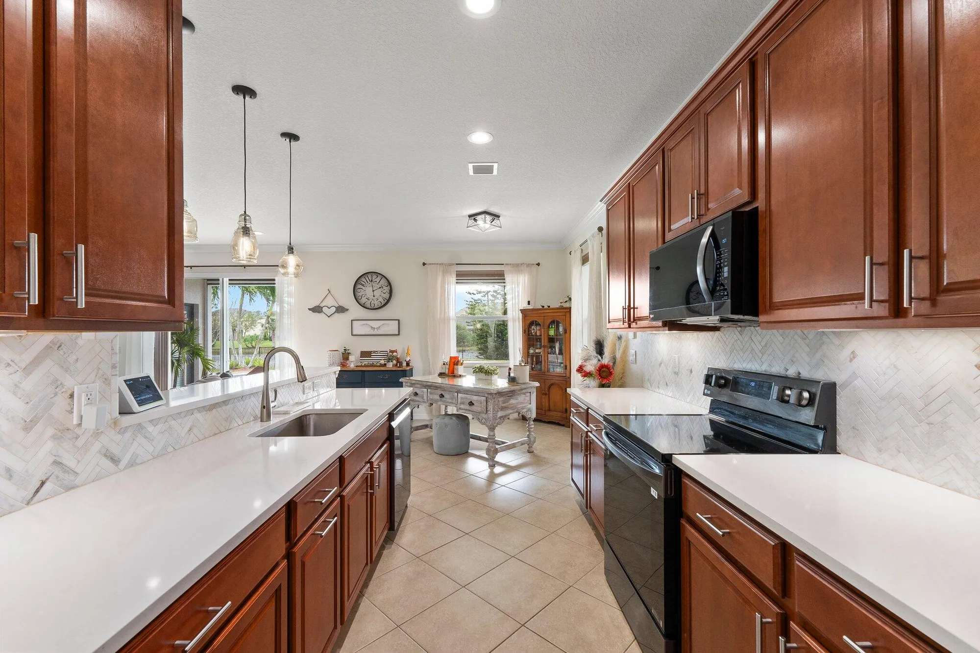 Property Slideshow image 17 of 43 | 792 sw sun cir, Palm City, FL, 34990