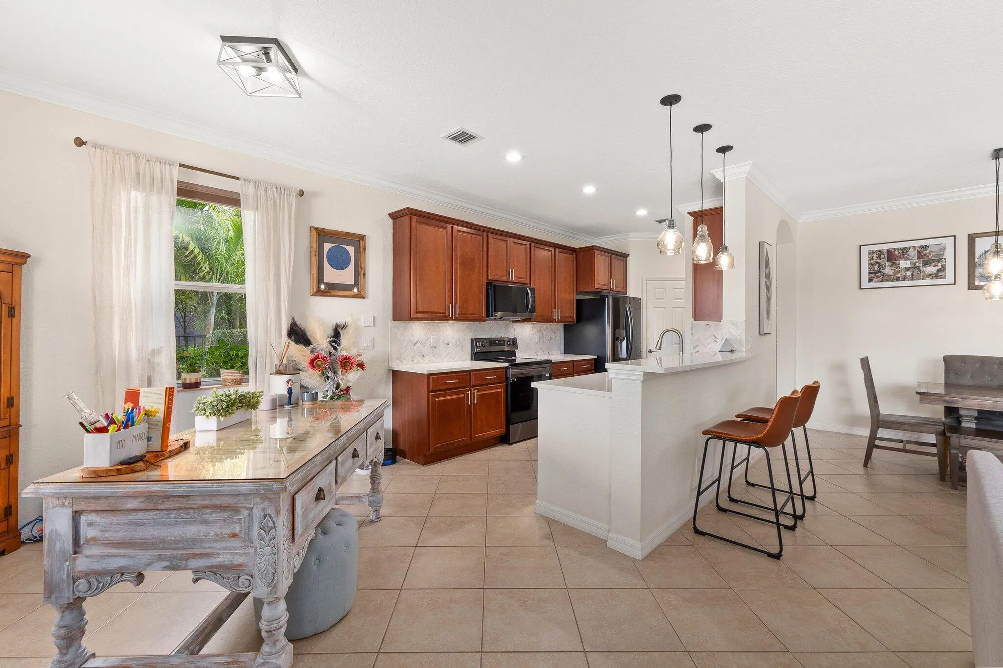 Property Slideshow image 13 of 43 | 792 sw sun cir, Palm City, FL, 34990
