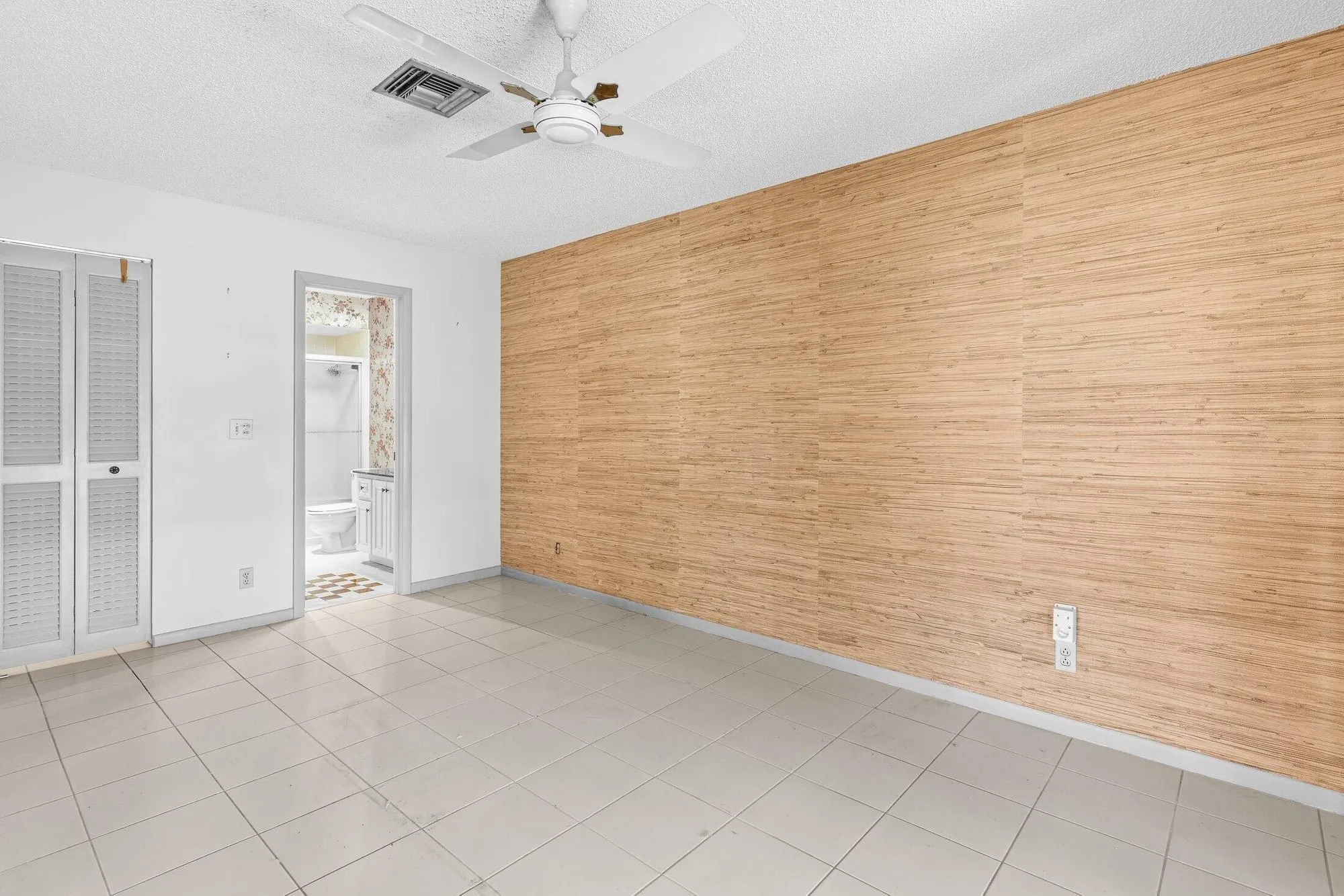 Property Slideshow image 15 of 38 | 1736 palmland dr, Boynton Beach, FL, 33436