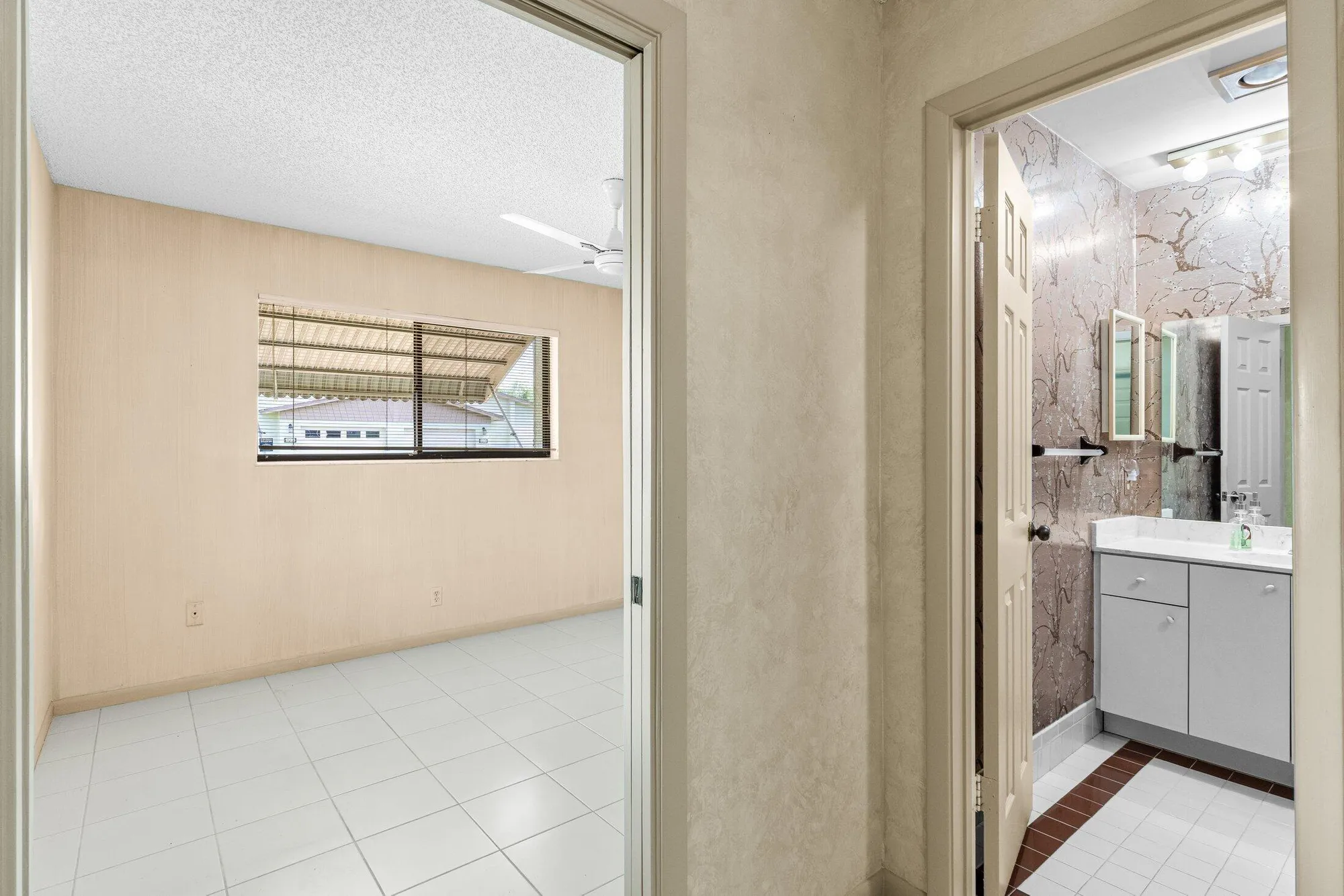 Property Slideshow image 21 of 38 | 1736 palmland dr, Boynton Beach, FL, 33436