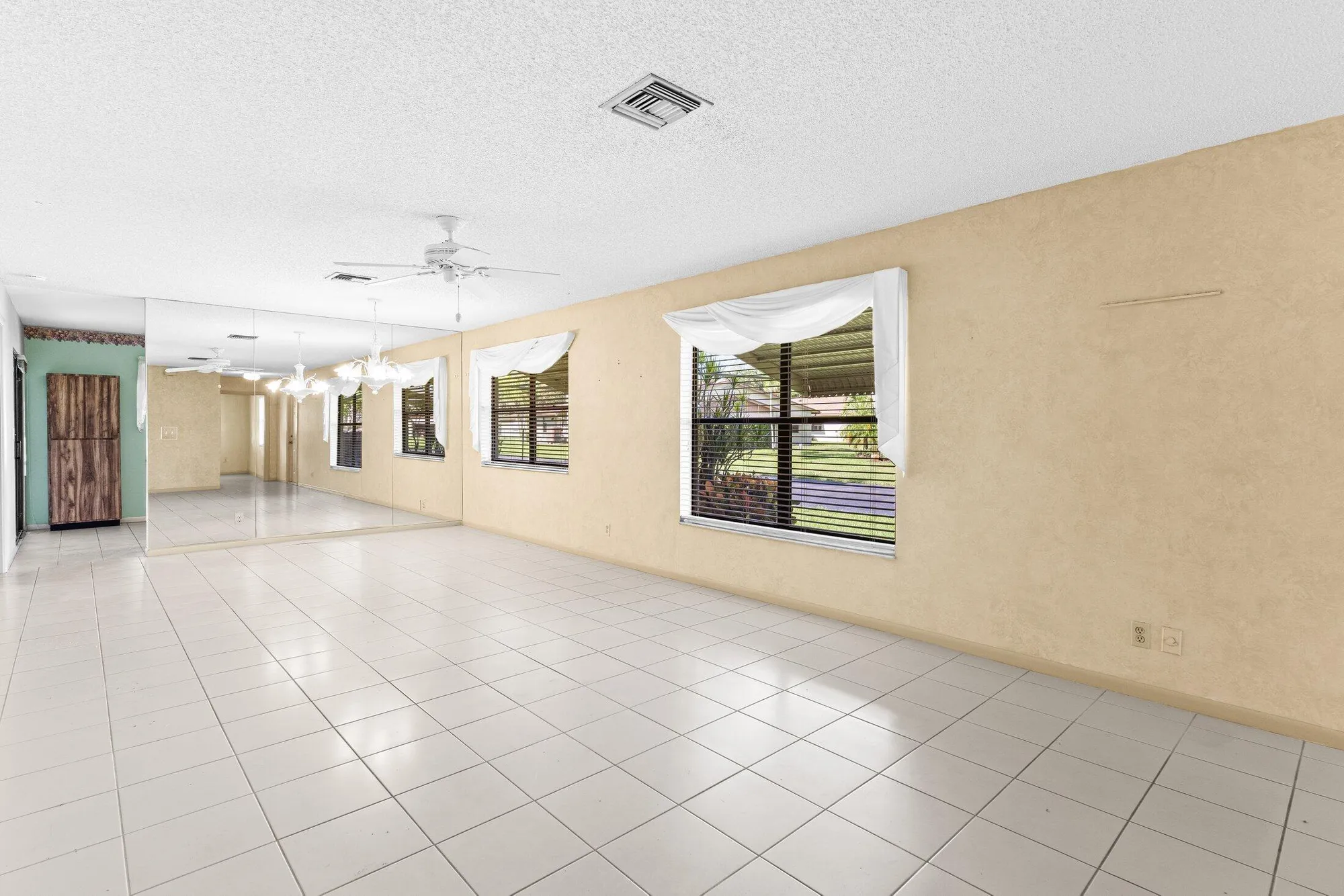 Property Slideshow image 7 of 38 | 1736 palmland dr, Boynton Beach, FL, 33436