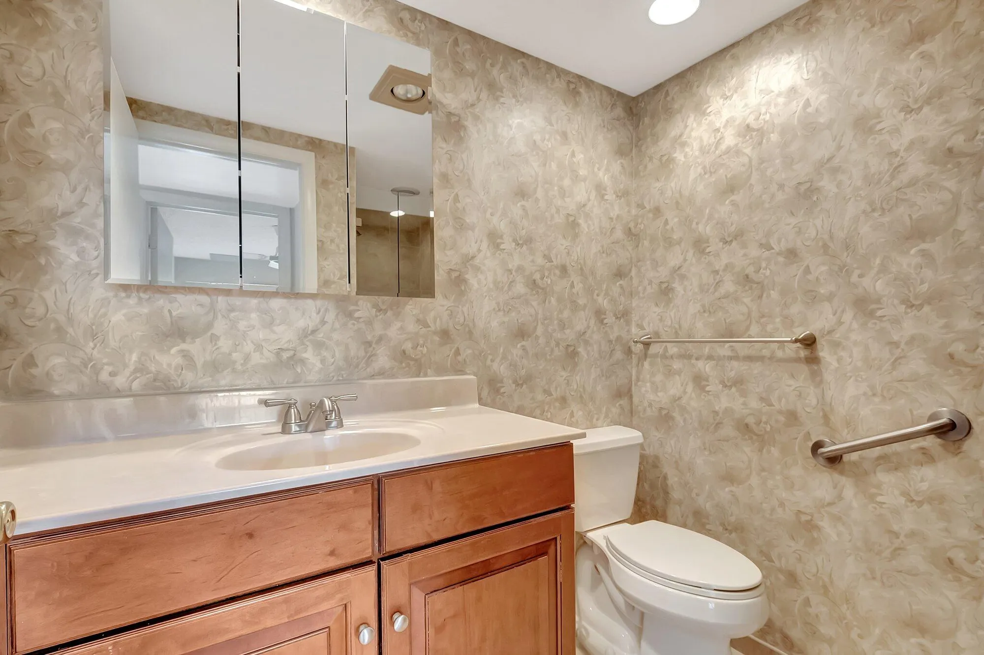 Property Slideshow image 12 of 37 | 950 flanders t, Delray Beach, FL, 33484