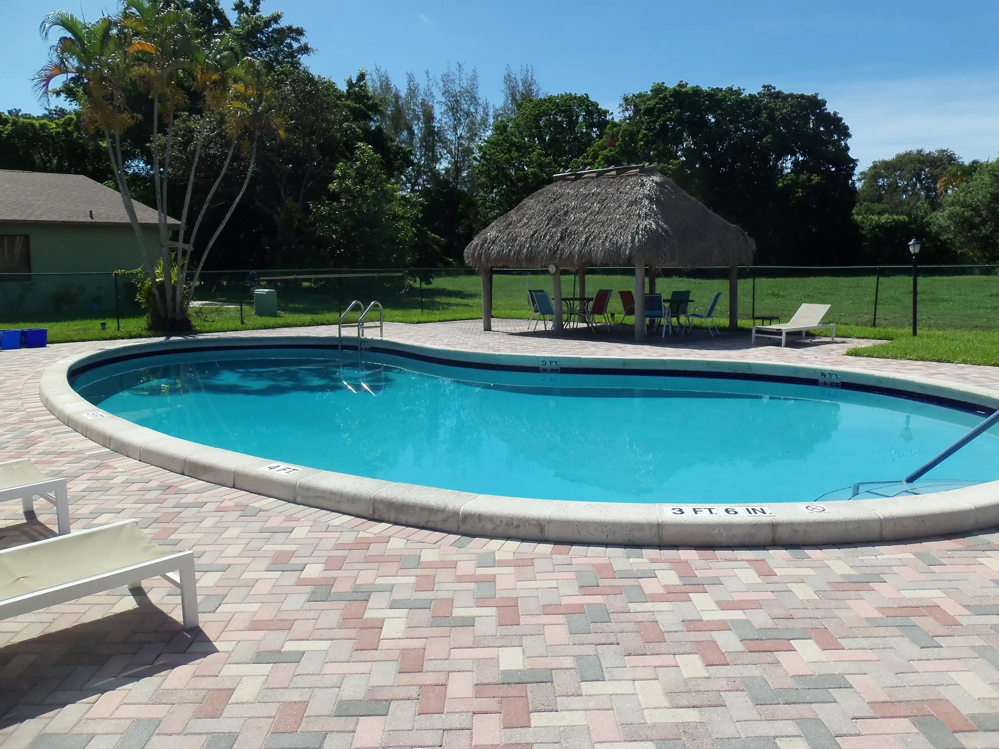 Property Slideshow image 29 of 38 | 1736 palmland dr, Boynton Beach, FL, 33436