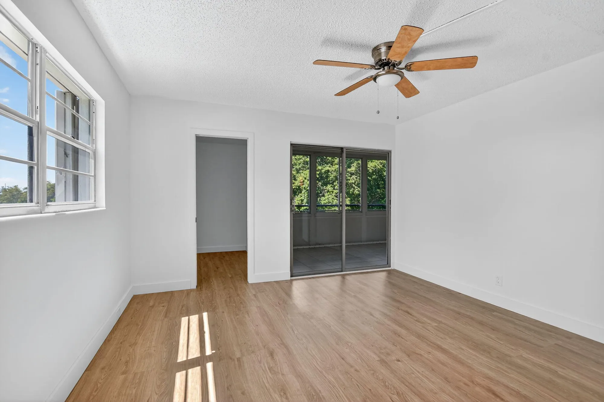 Property Slideshow image 16 of 42 | 3036 oakridge d, Deerfield Beach, FL, 33442
