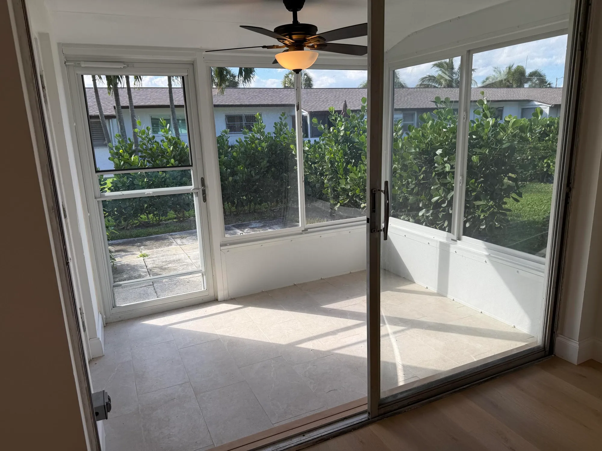 Property Slideshow image 20 of 45 | 2920 crosley dr m, West Palm Beach, FL, 33415