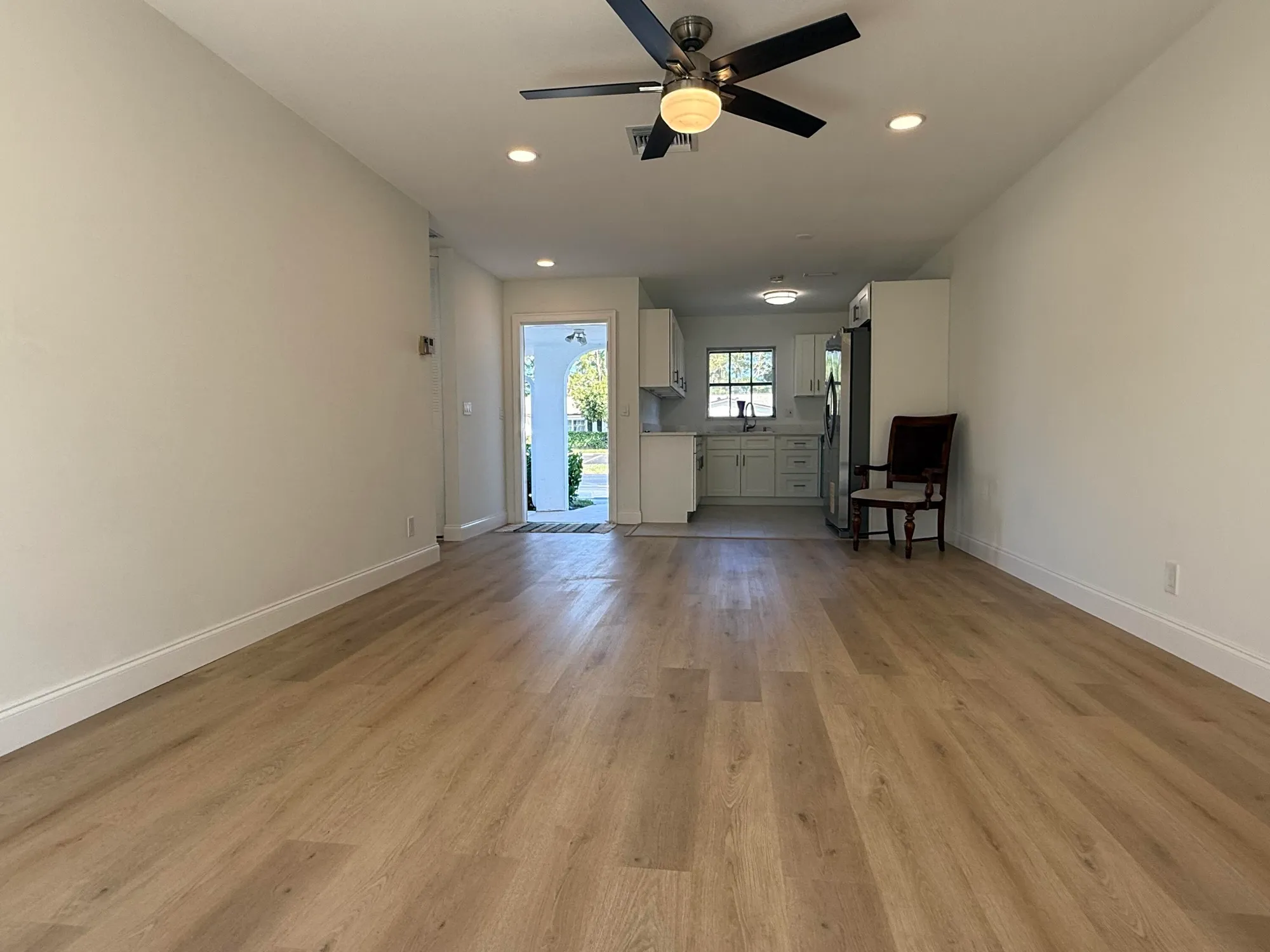 Property Slideshow image 25 of 45 | 2920 crosley dr m, West Palm Beach, FL, 33415