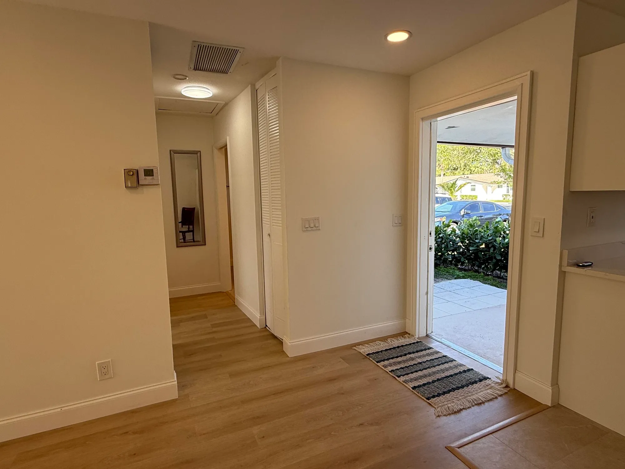 Property Slideshow image 26 of 45 | 2920 crosley dr m, West Palm Beach, FL, 33415