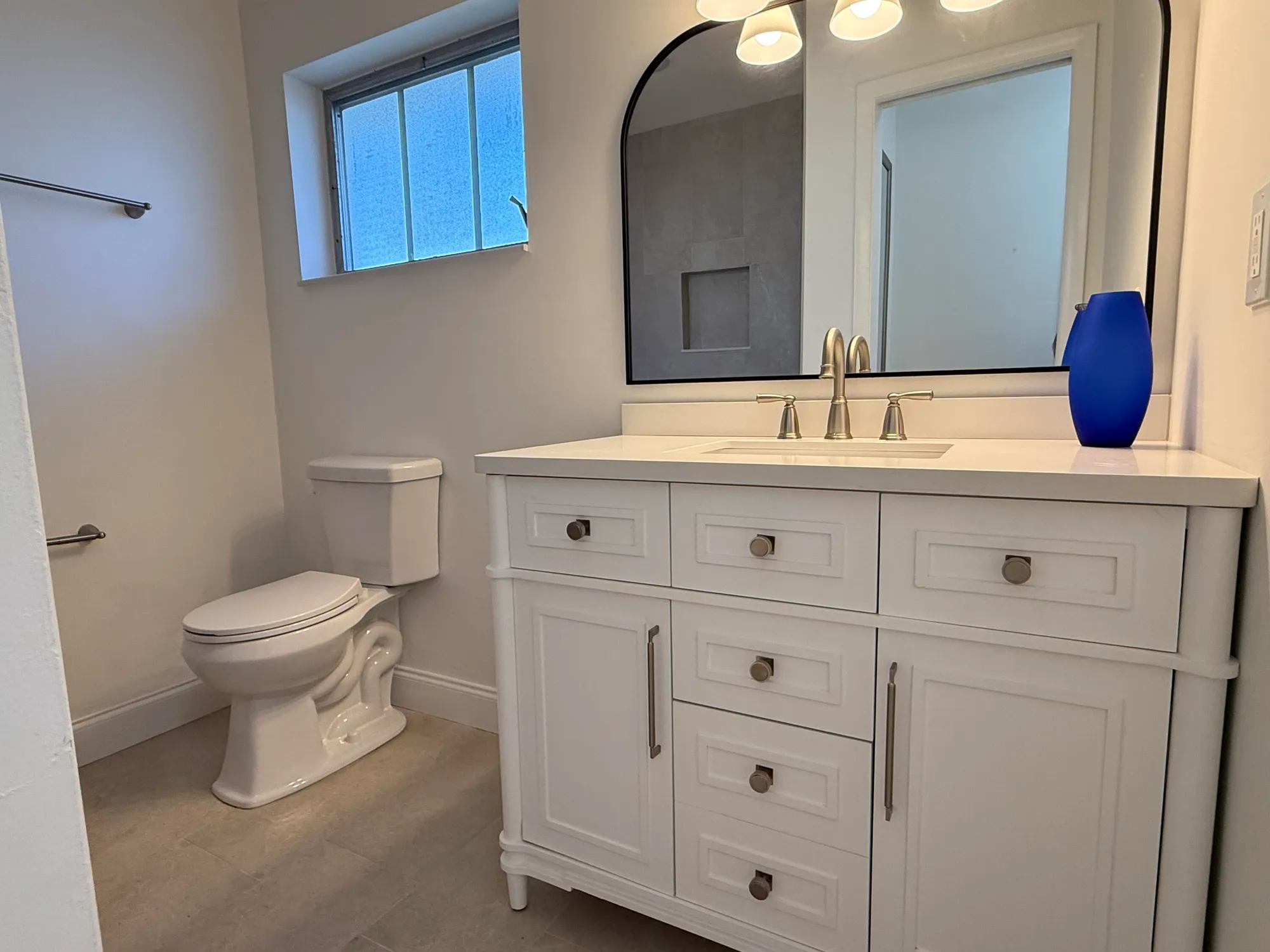 Property Slideshow image 30 of 45 | 2920 crosley dr m, West Palm Beach, FL, 33415