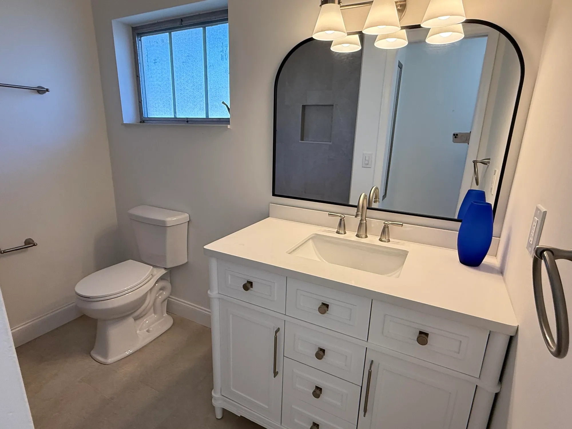 Property Slideshow image 31 of 45 | 2920 crosley dr m, West Palm Beach, FL, 33415