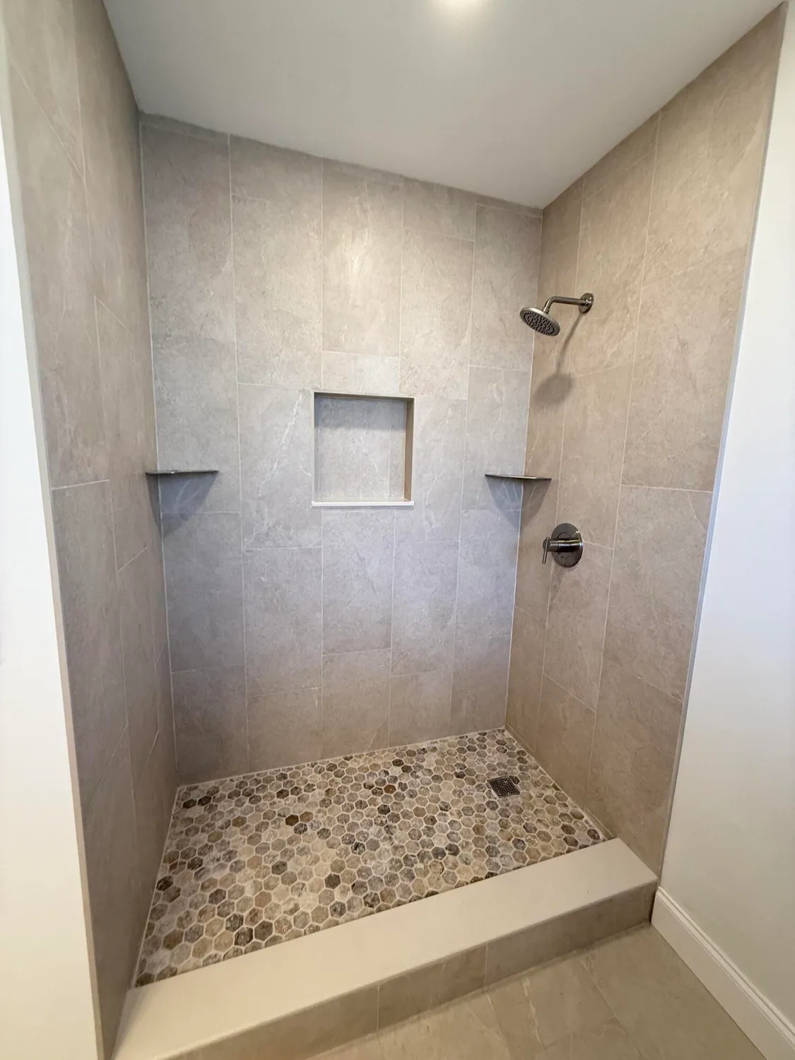 Property Slideshow image 34 of 45 | 2920 crosley dr m, West Palm Beach, FL, 33415