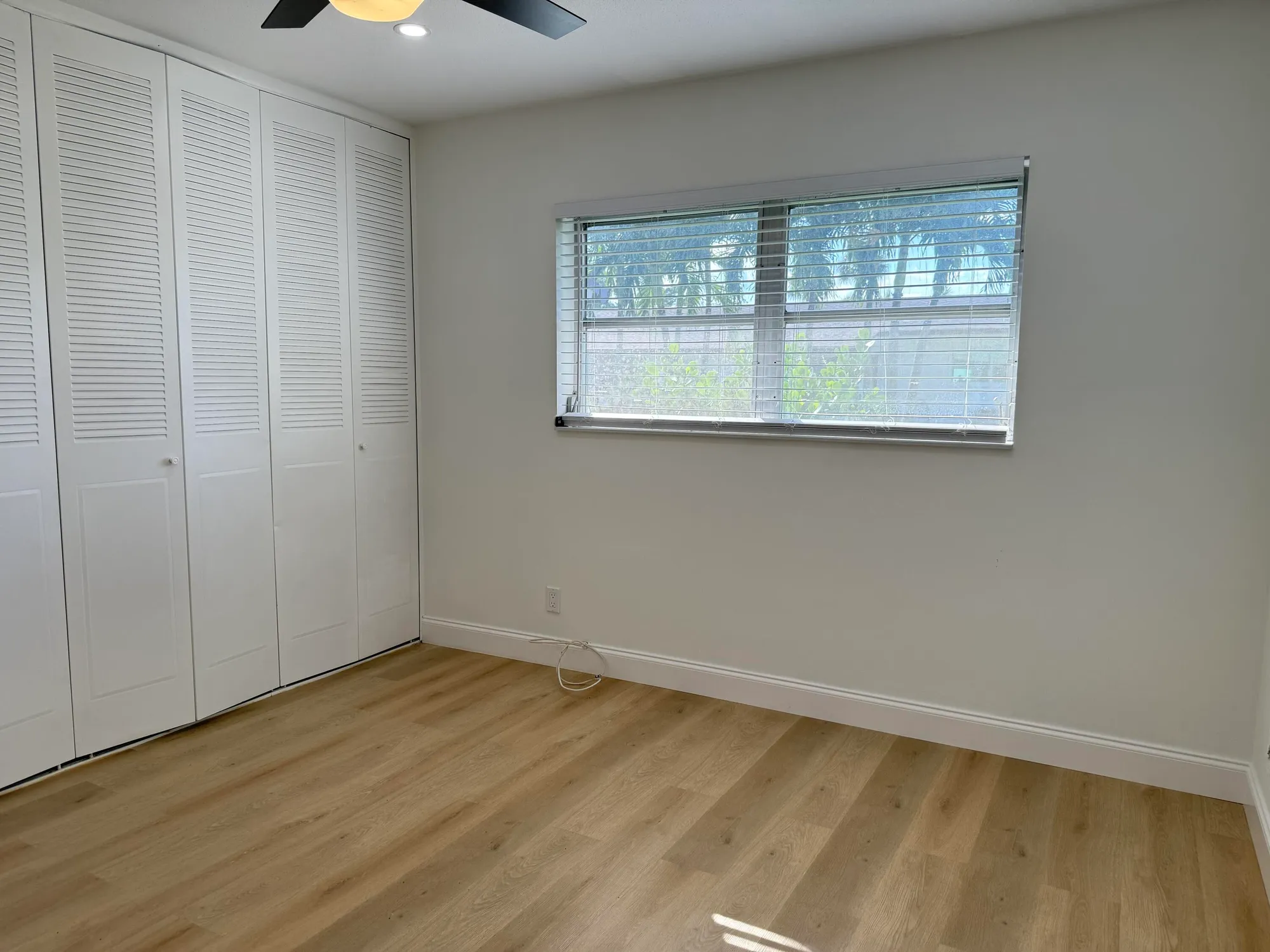 Property Slideshow image 42 of 45 | 2920 crosley dr m, West Palm Beach, FL, 33415