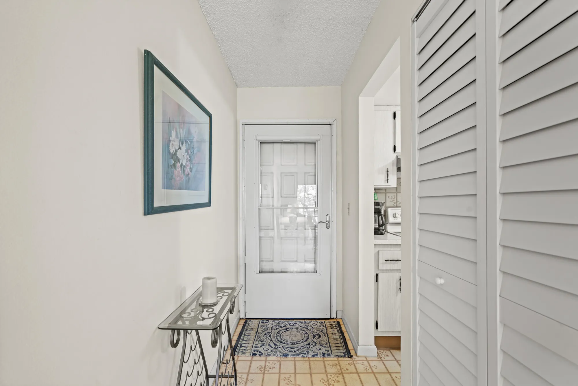 Property Slideshow image 8 of 28 | 1923 sw palm city rd h, Stuart, FL, 34994