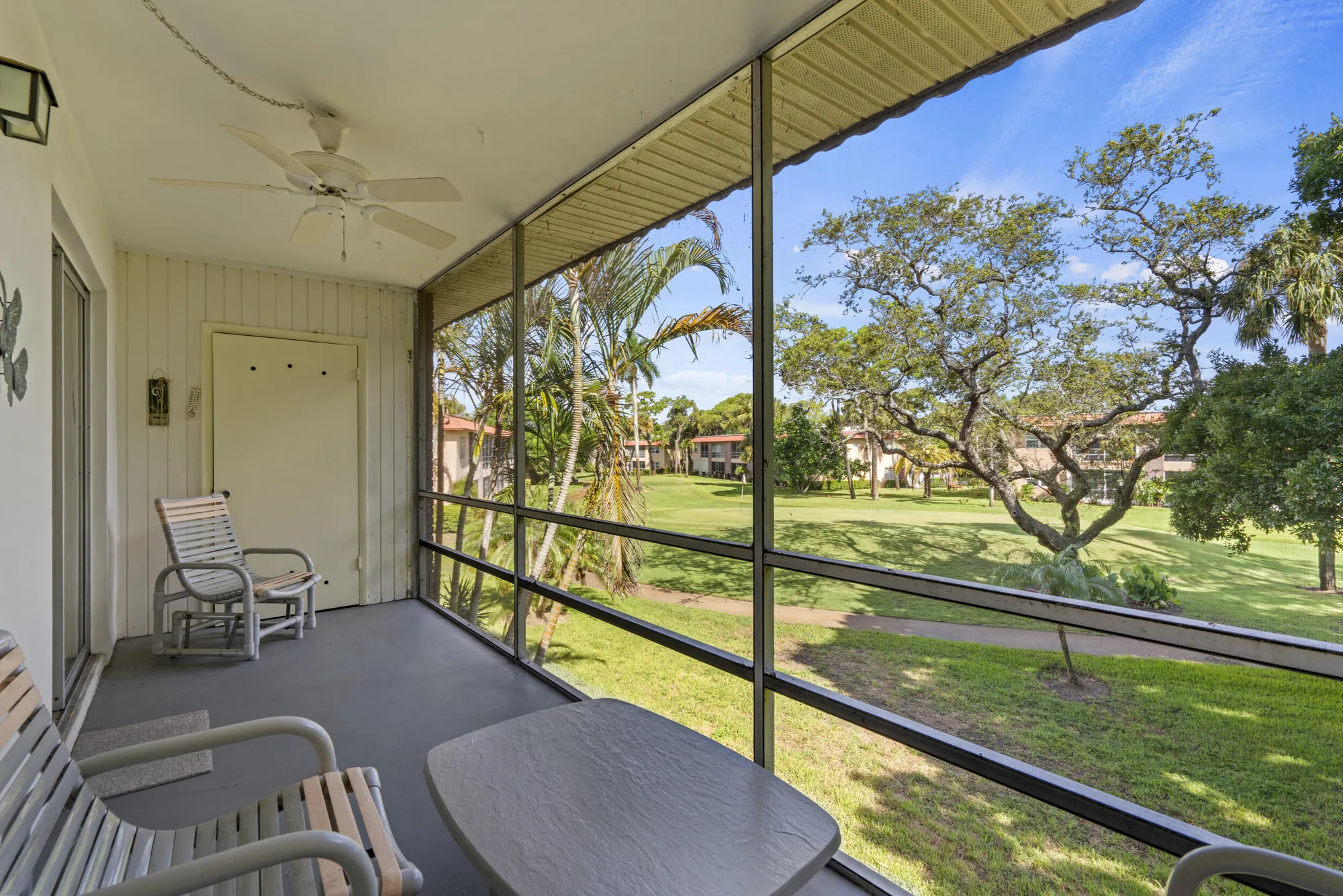 Property Slideshow image 20 of 28 | 1923 sw palm city rd h, Stuart, FL, 34994