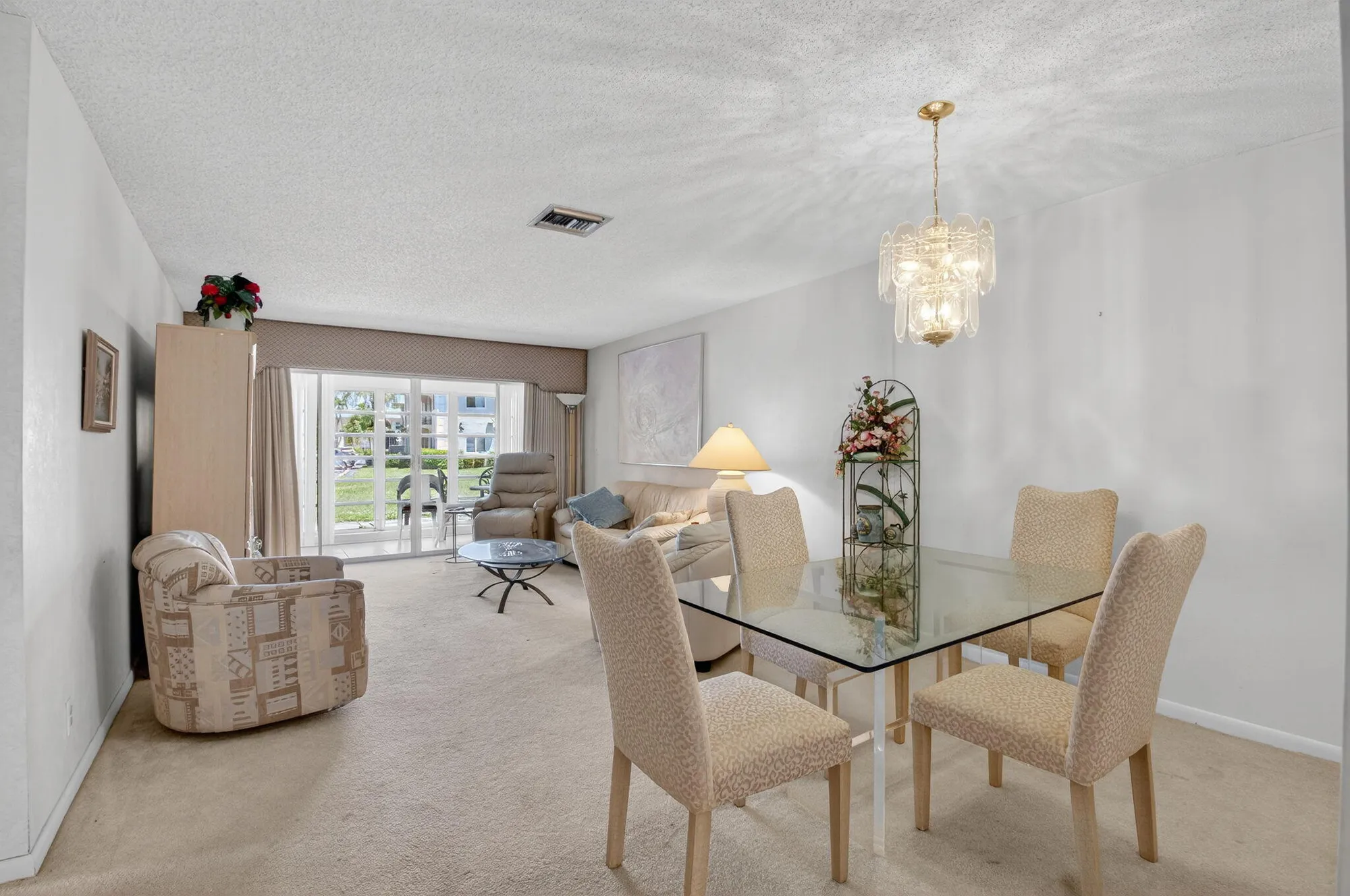 Property Slideshow image 8 of 55 | 13761 flora pl a, Delray Beach, FL, 33484