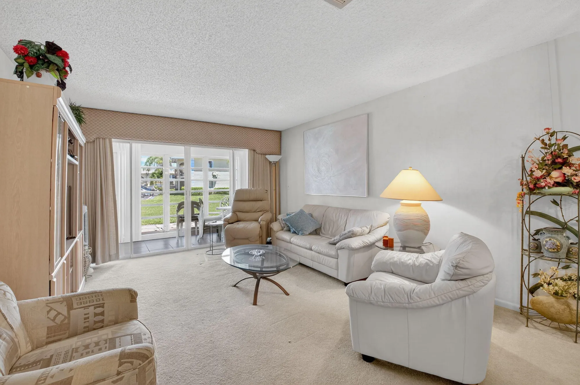 Property Slideshow image 9 of 55 | 13761 flora pl a, Delray Beach, FL, 33484