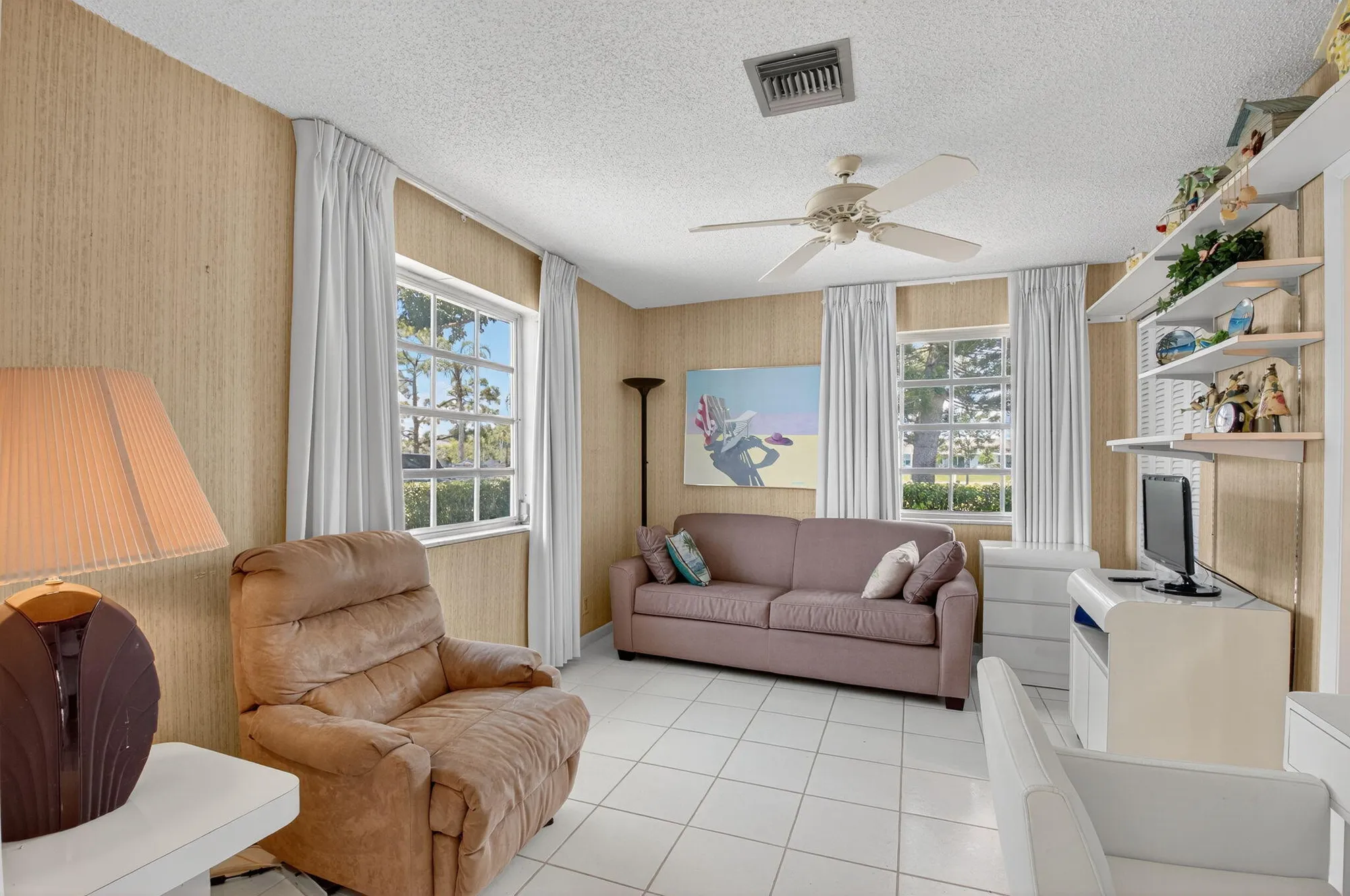 Property Slideshow image 22 of 55 | 13761 flora pl a, Delray Beach, FL, 33484