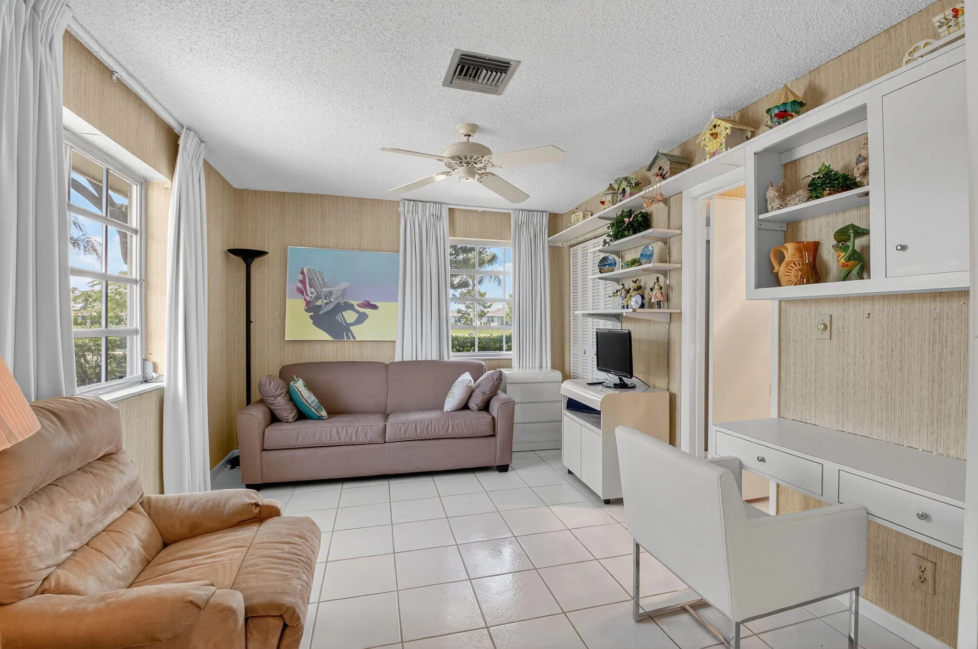 Property Slideshow image 21 of 55 | 13761 flora pl a, Delray Beach, FL, 33484