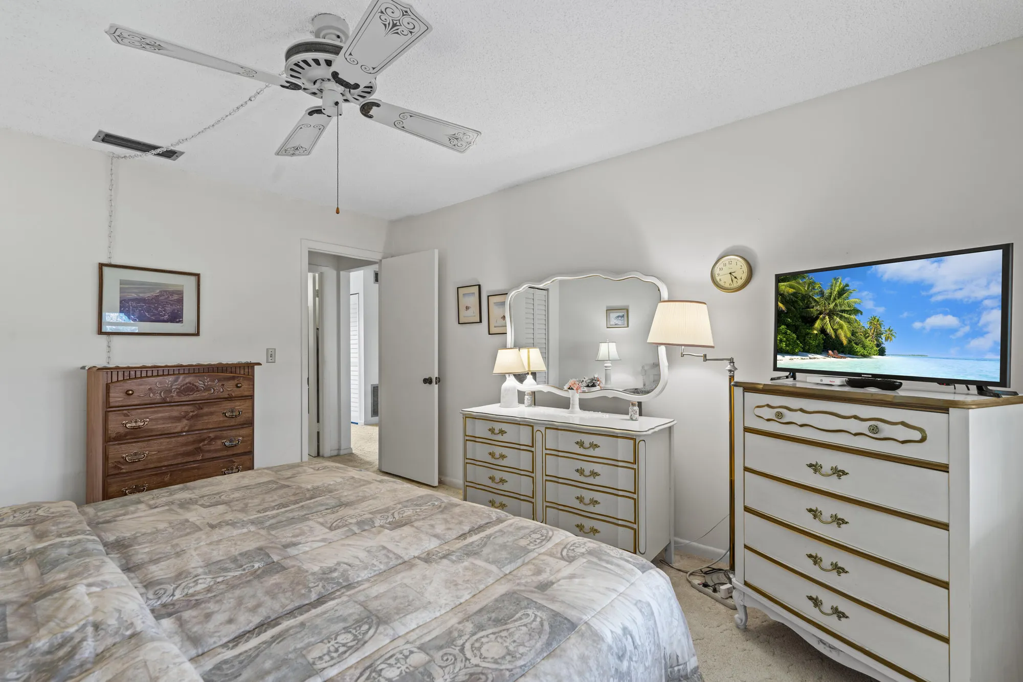 Property Slideshow image 18 of 28 | 1923 sw palm city rd h, Stuart, FL, 34994