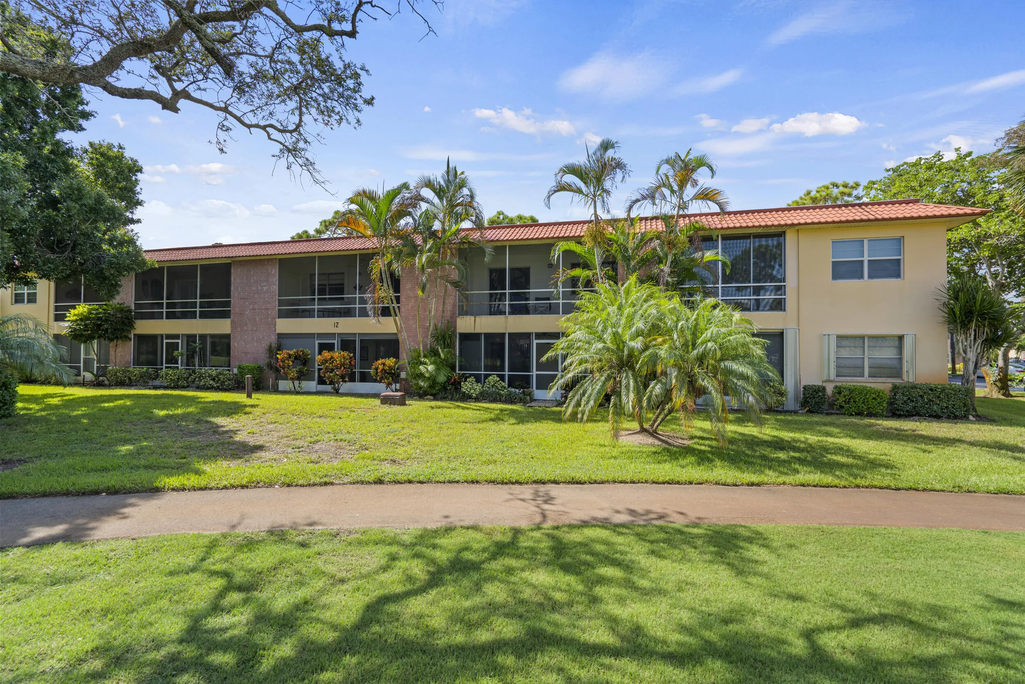 Property Slideshow image 27 of 28 | 1923 sw palm city rd h, Stuart, FL, 34994