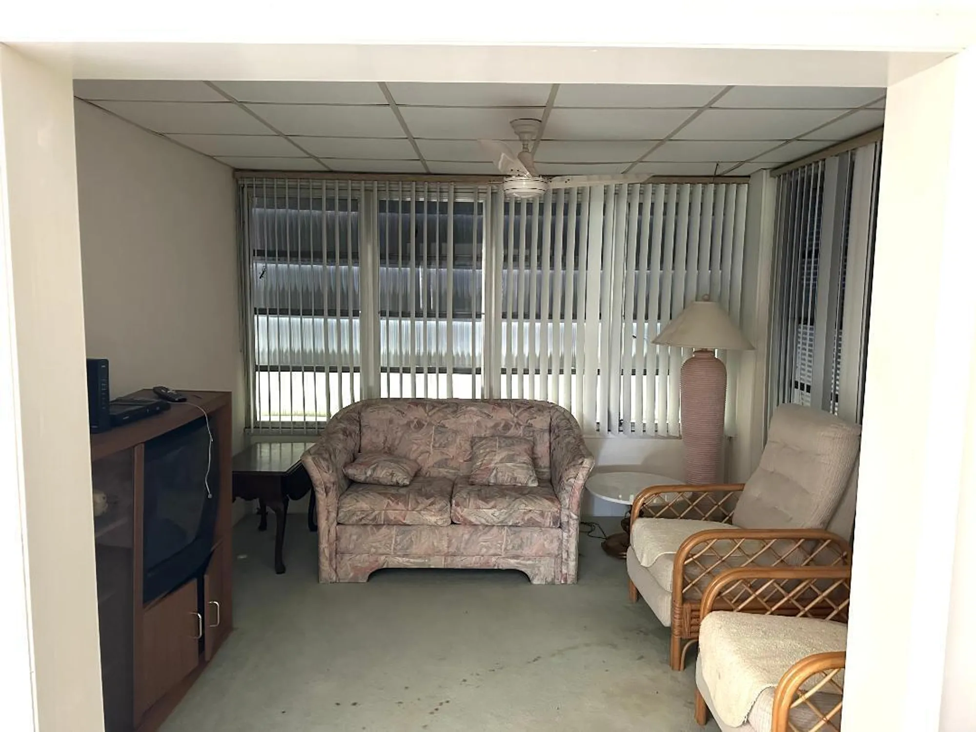 Property Slideshow image 8 of 14 | 135 south blvd a, Boynton Beach, FL, 33435