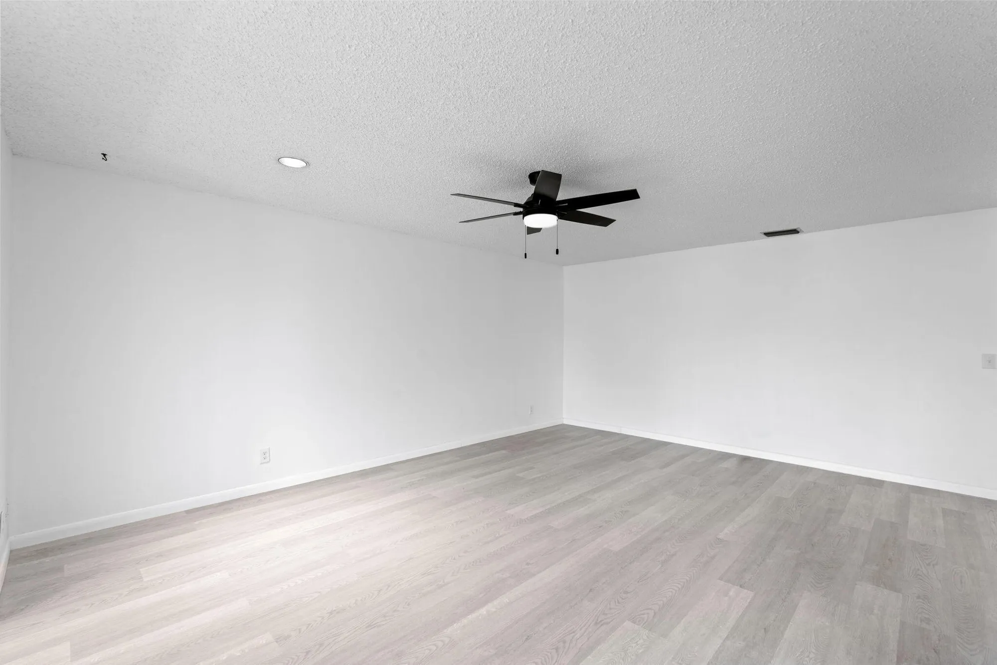 Property Slideshow image 17 of 43 | 312 lake helen dr, West Palm Beach, FL, 33411