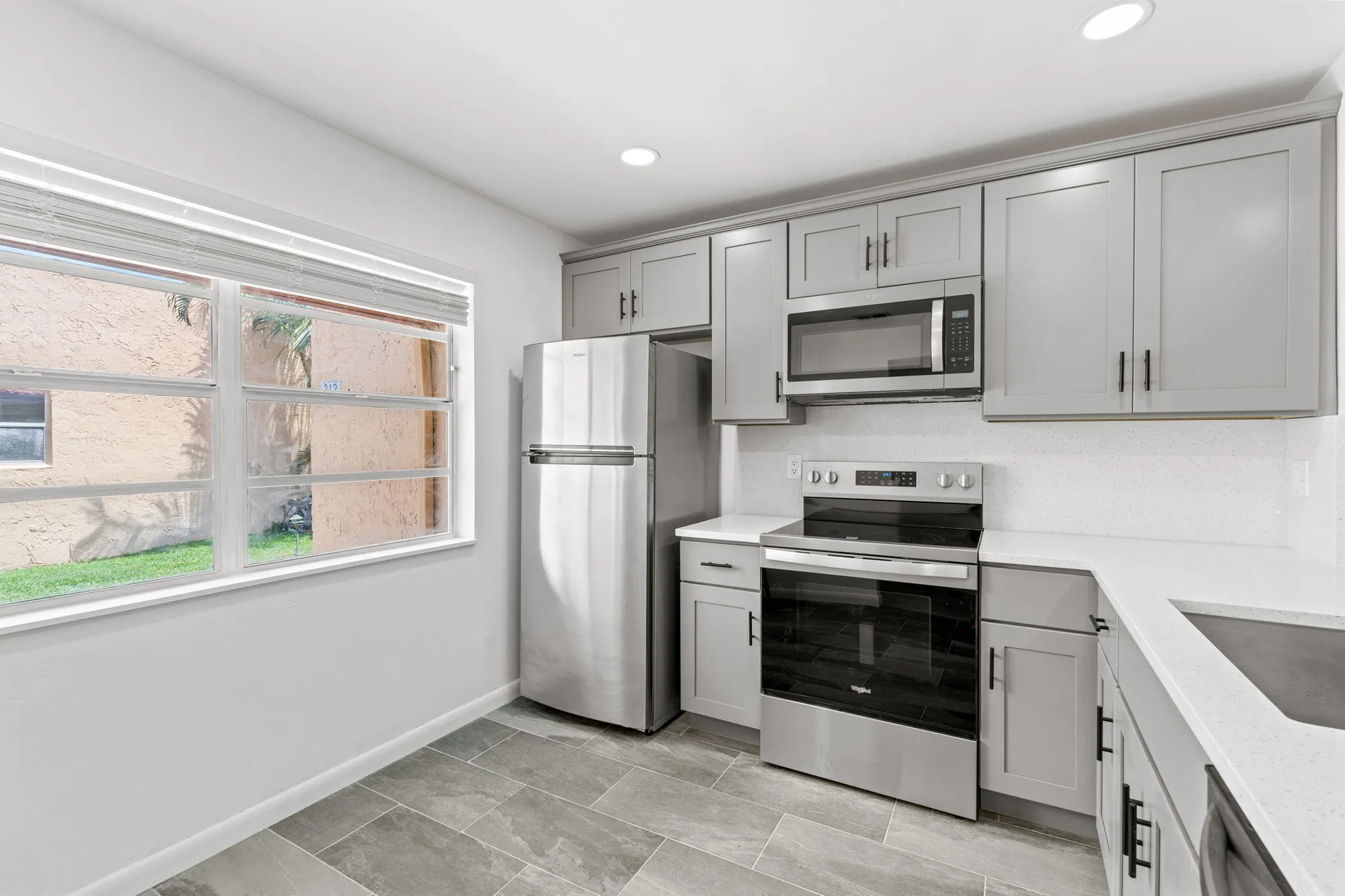 Property Slideshow image 8 of 43 | 312 lake helen dr, West Palm Beach, FL, 33411