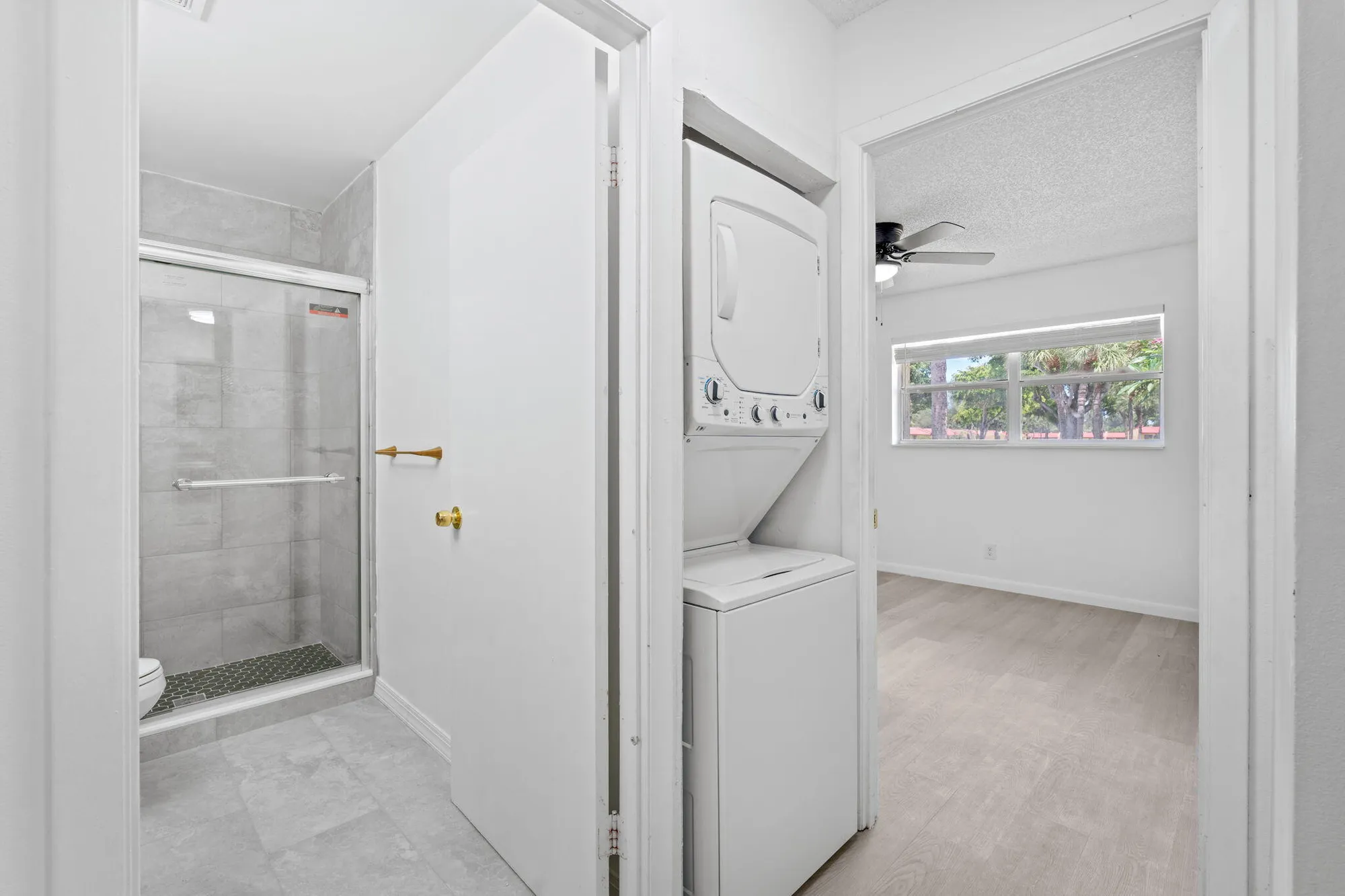 Property Slideshow image 22 of 43 | 312 lake helen dr, West Palm Beach, FL, 33411